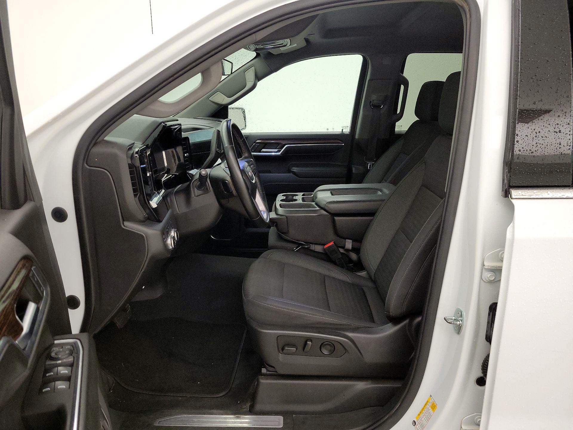 Thumbnail: 2023 GMC Sierra 1500 - 11
