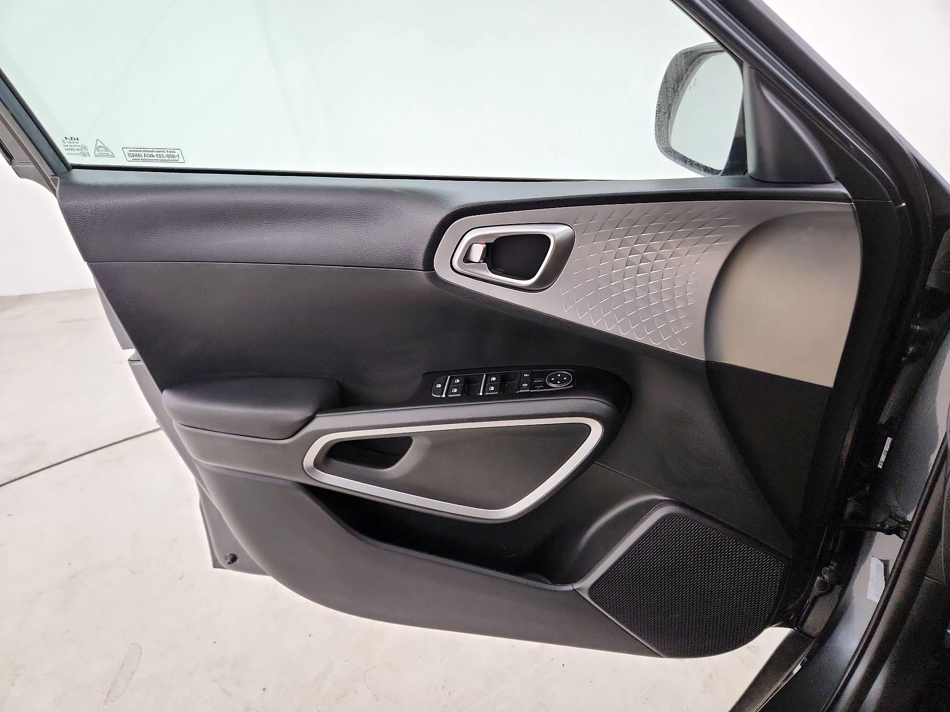 Thumbnail: 2025 Kia Soul - 12