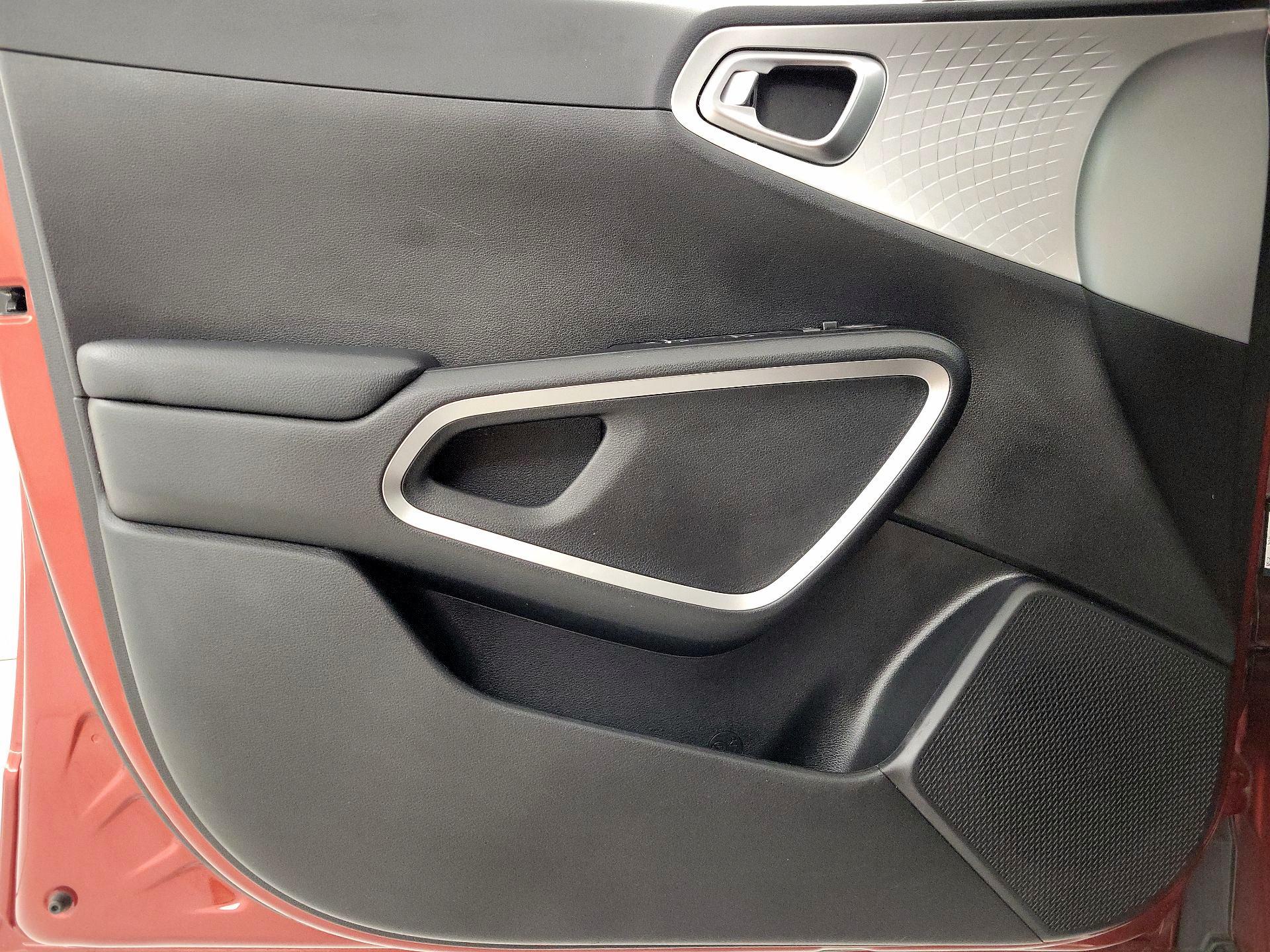 Thumbnail: 2021 Kia Soul - 12