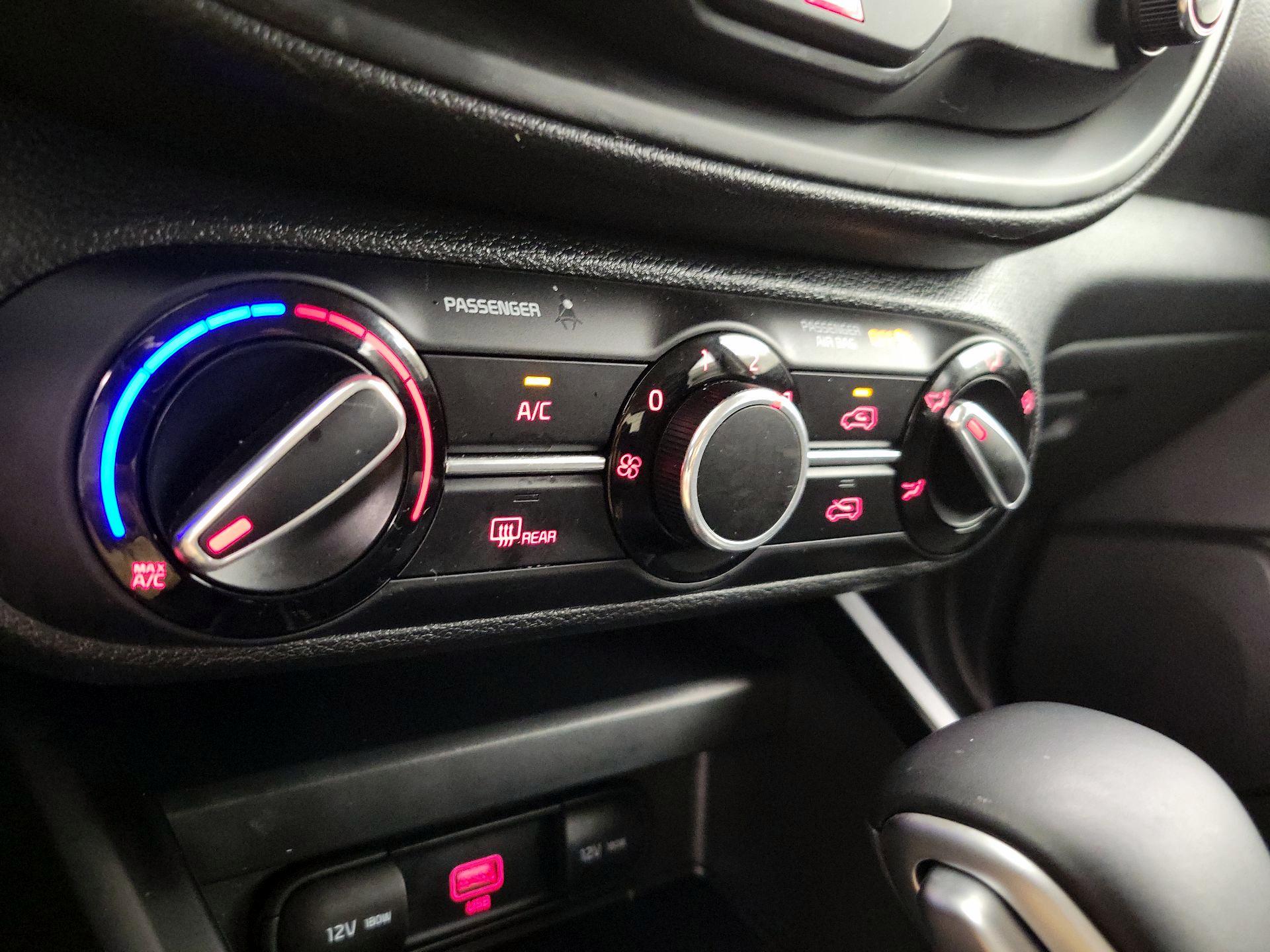 Thumbnail: 2021 Kia Soul - 16