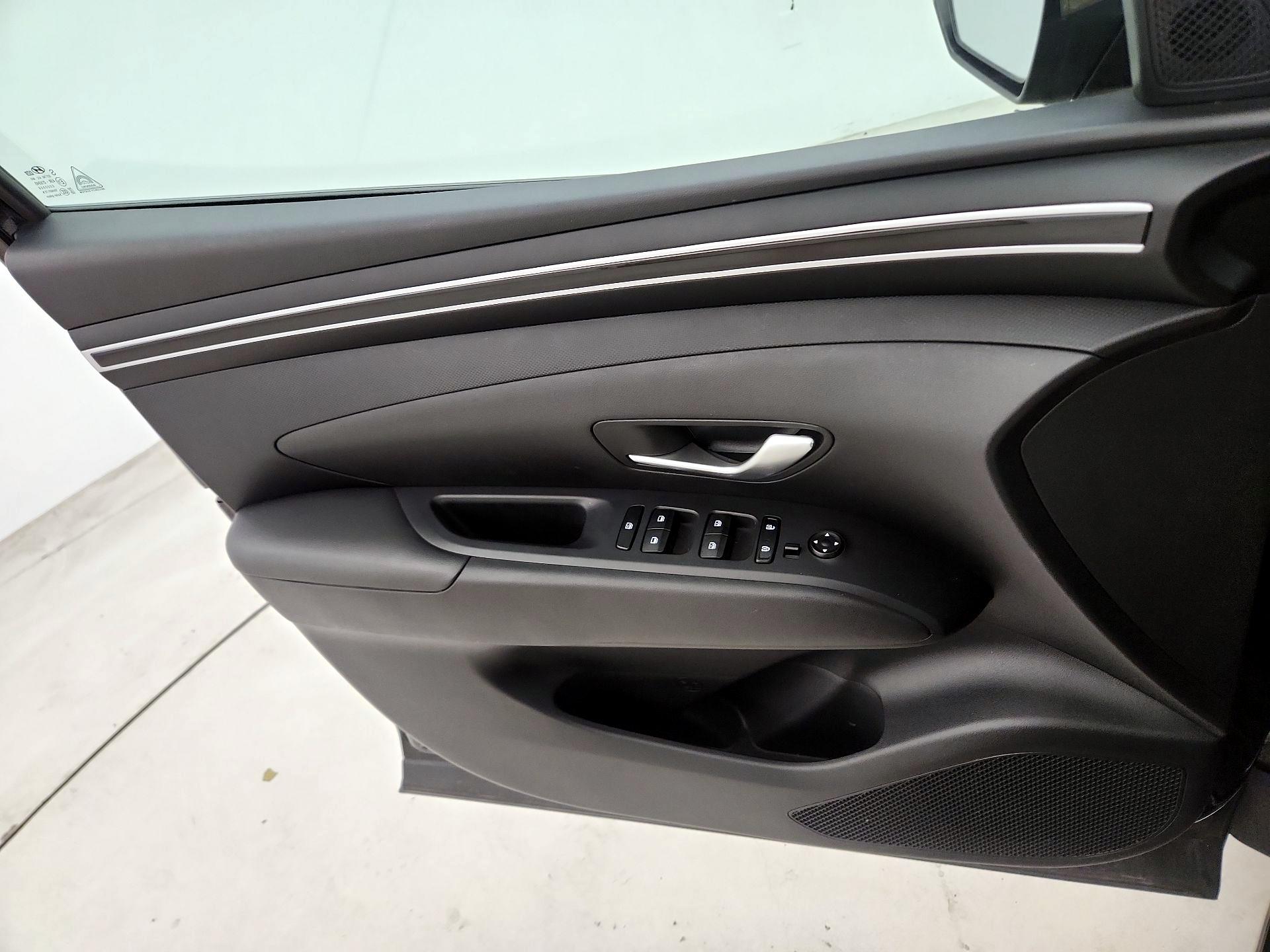 Thumbnail: 2023 Hyundai Tucson - 12