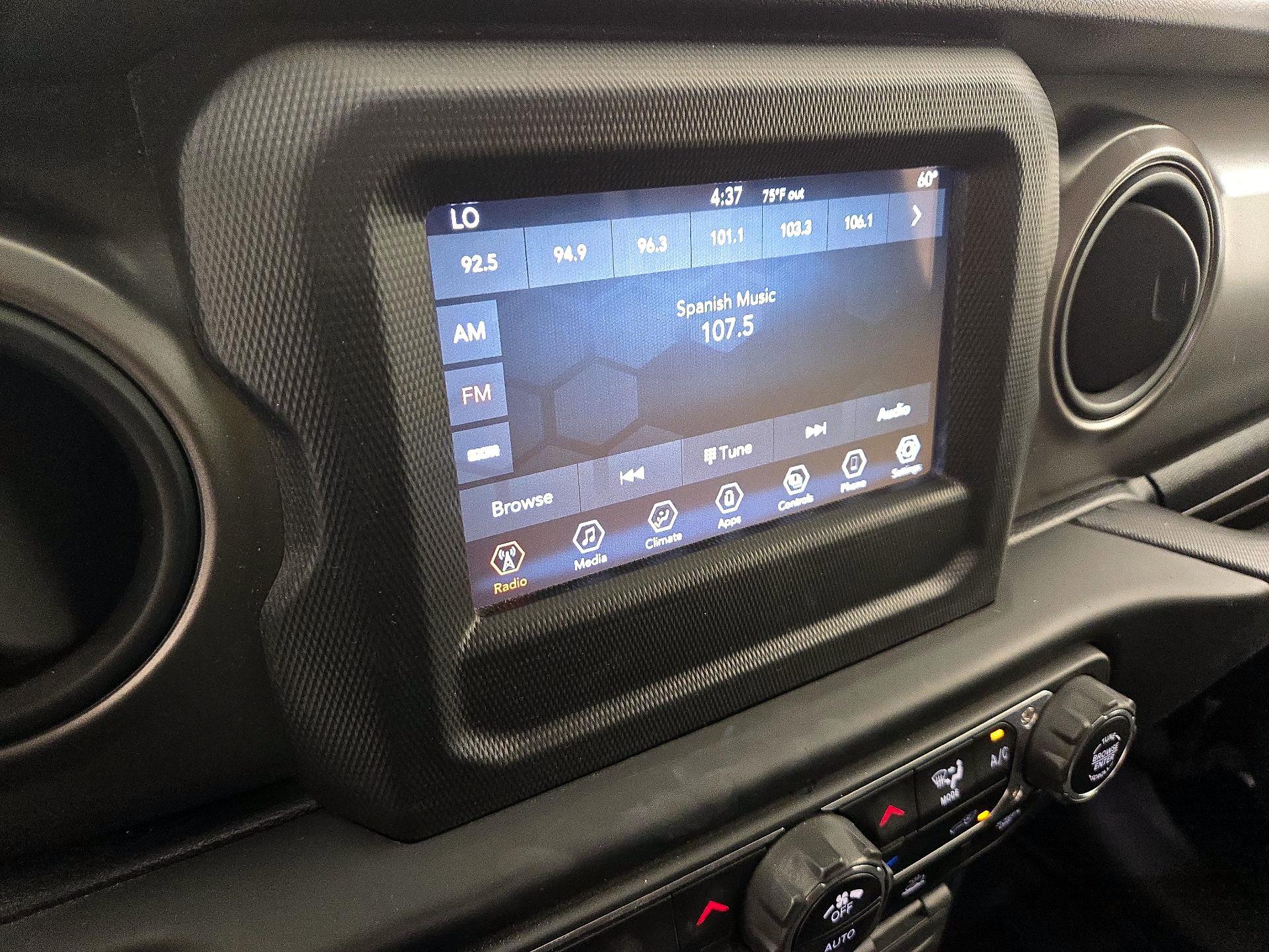 Thumbnail: 2021 Jeep Wrangler - 15