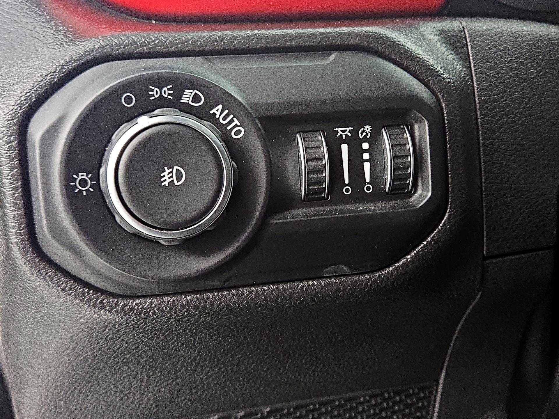 Thumbnail: 2022 Jeep Wrangler - 13
