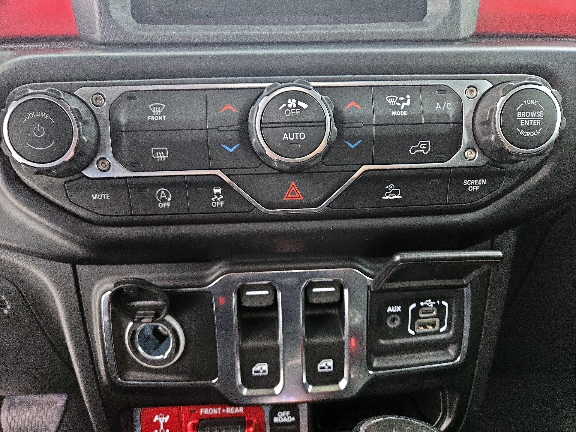 Thumbnail: 2022 Jeep Wrangler - 17