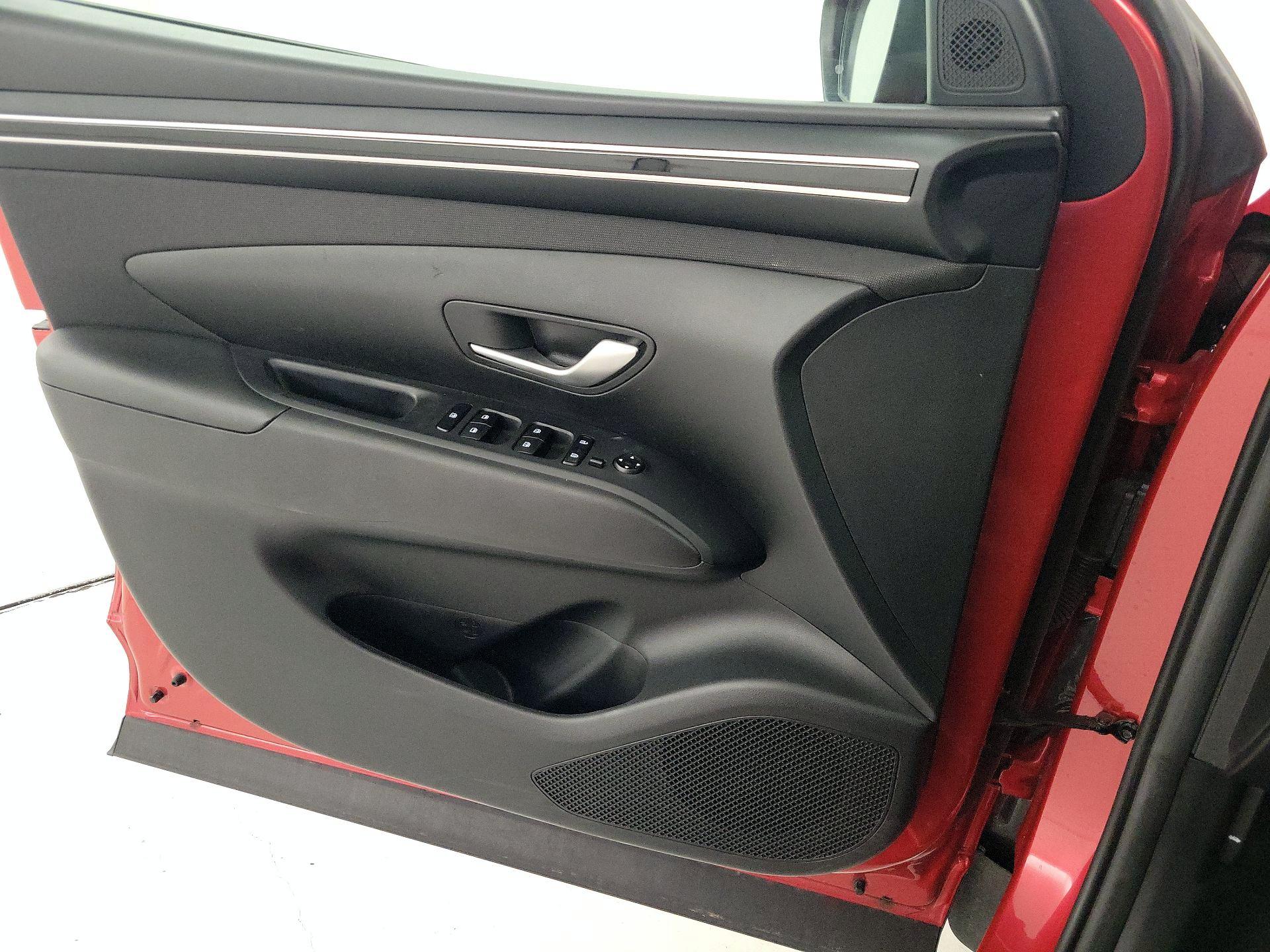 Thumbnail: 2023 Hyundai Tucson - 12