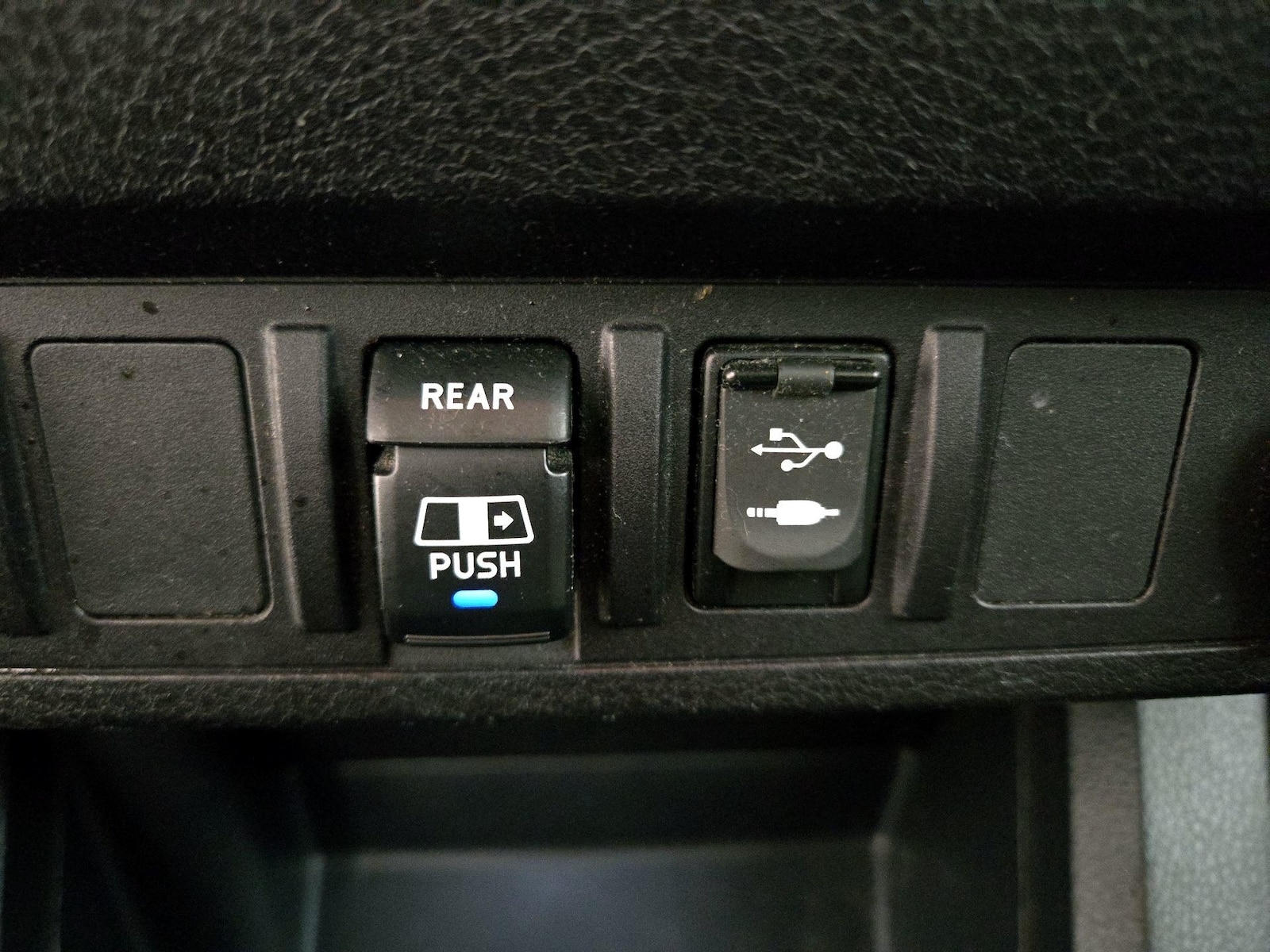 2018 Toyota Tacoma SR5 - Photo 19