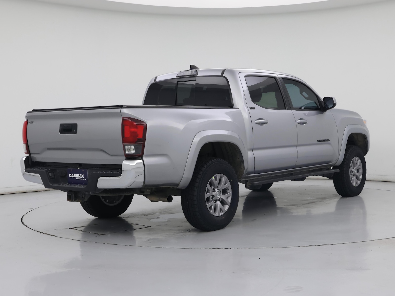 2018 Toyota Tacoma SR5 - Photo 9