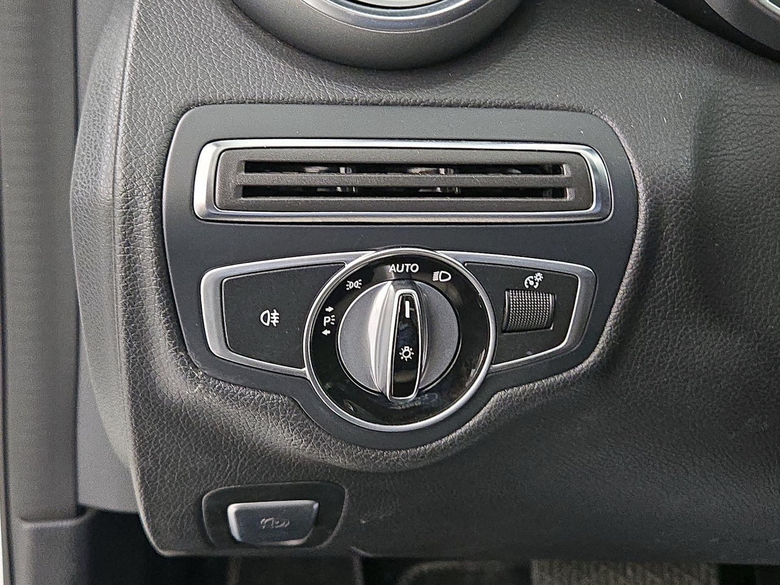 2016 Mercedes-Benz C-Class C300 - Photo 14