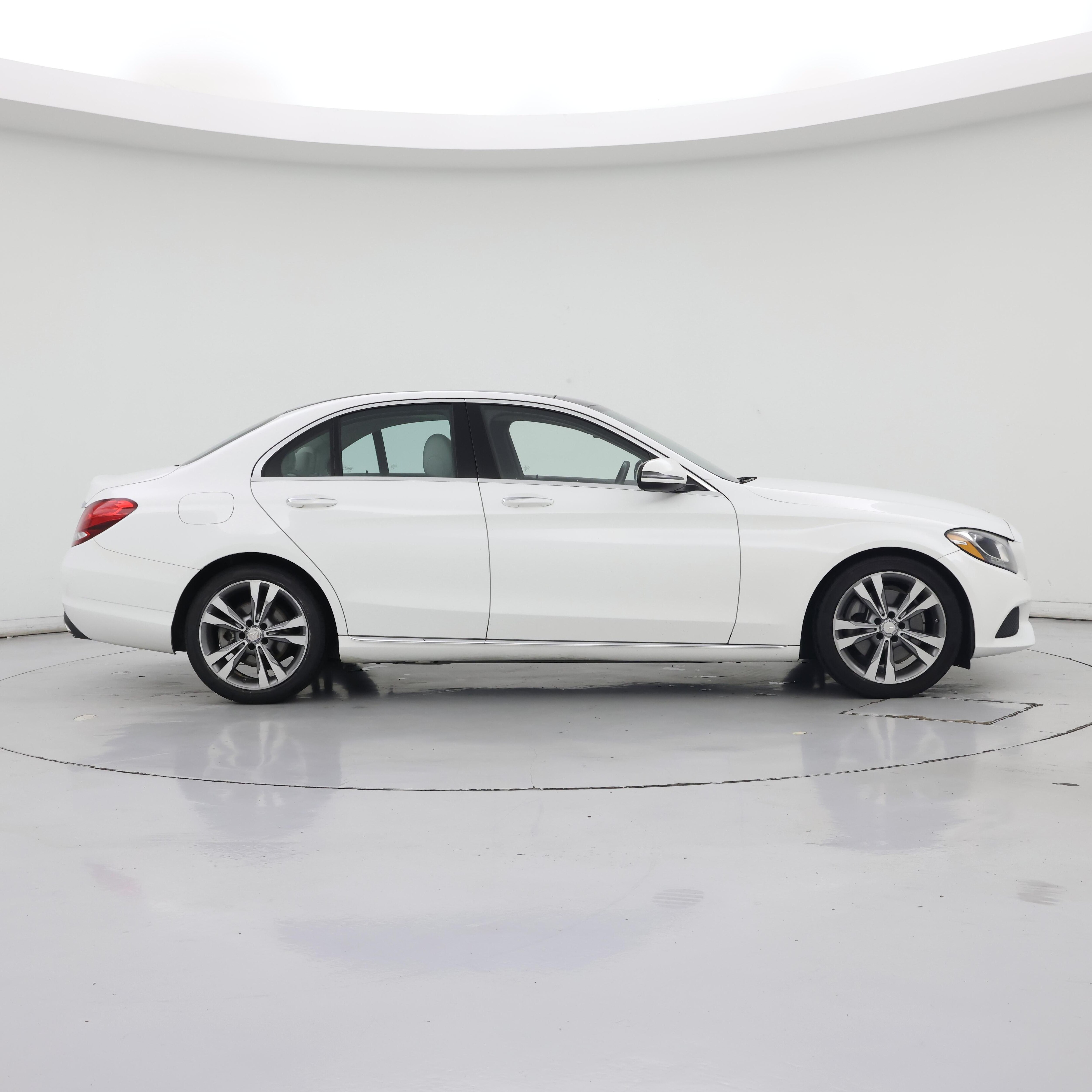 Thumbnail: 2016 Mercedes-Benz C-Class - 7