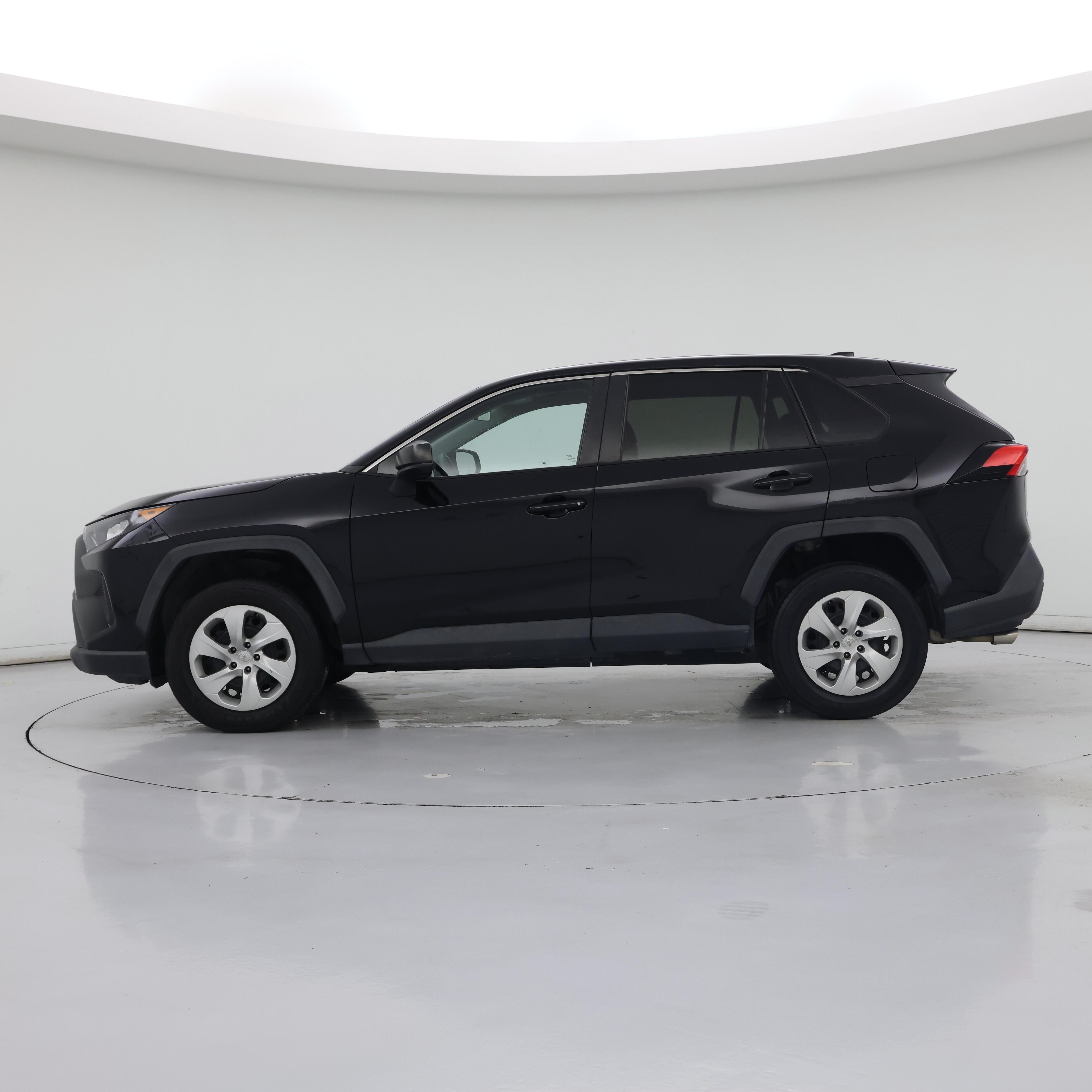 Thumbnail: 2022 Toyota RAV4 - 3