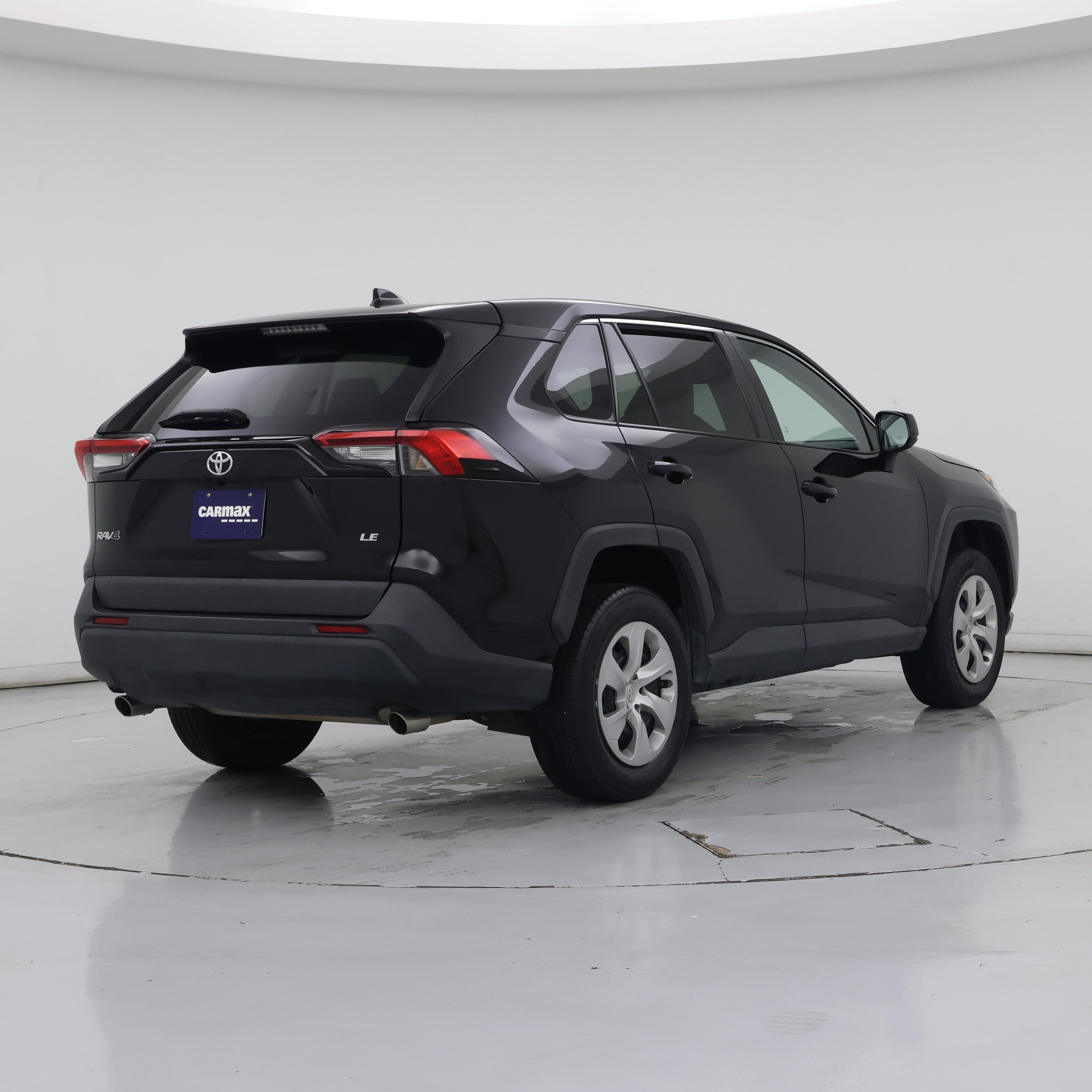 Thumbnail: 2022 Toyota RAV4 - 8