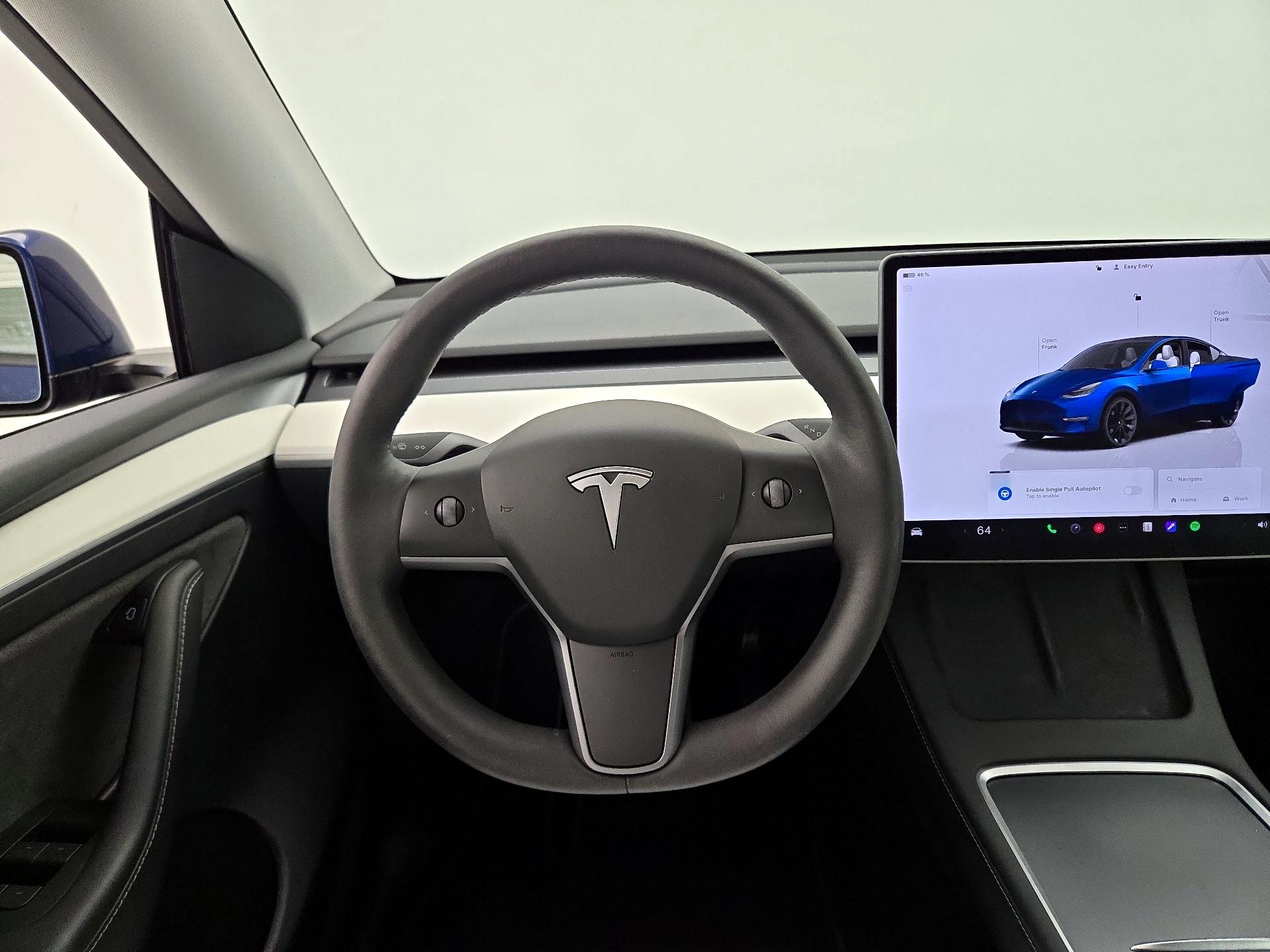 Thumbnail: 2023 Tesla Model Y - 10