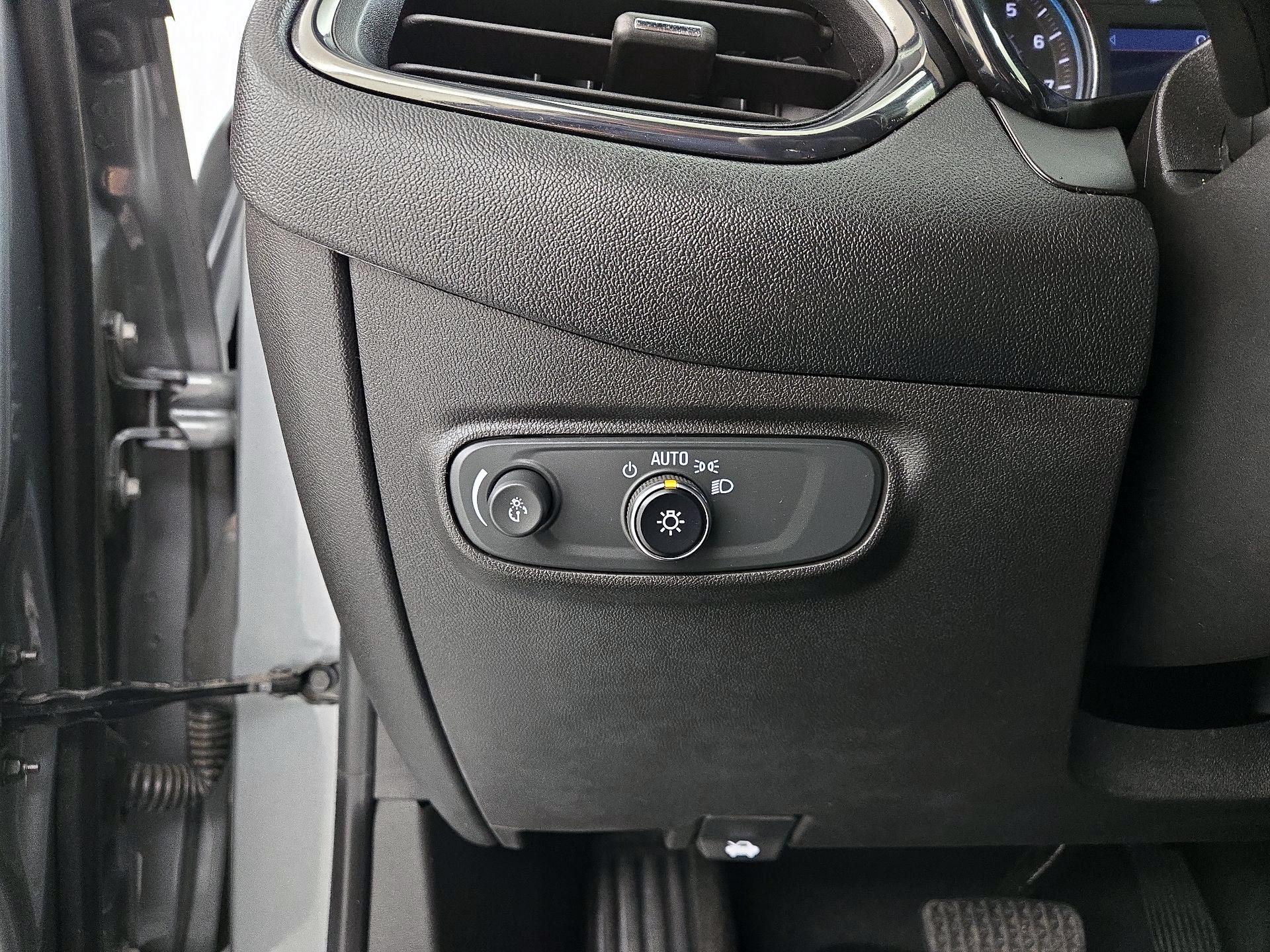 Thumbnail: 2023 Chevrolet Equinox - 13