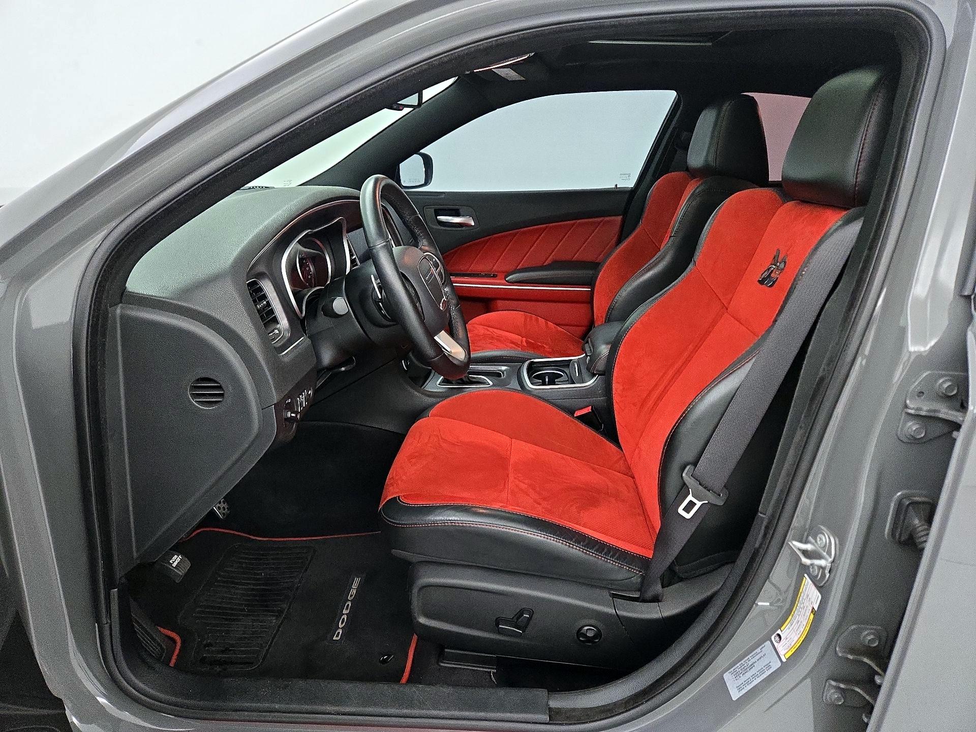 Thumbnail: 2017 Dodge Charger - 11