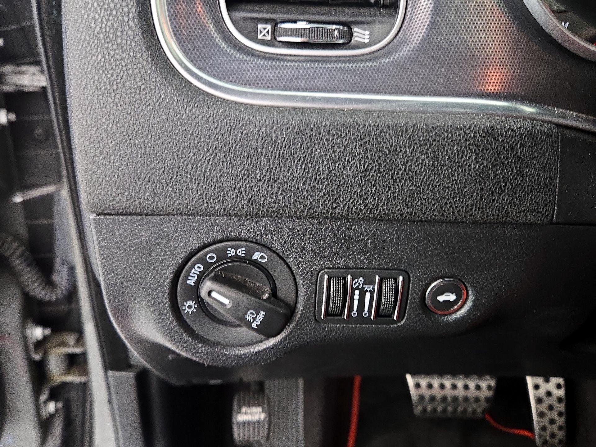 Thumbnail: 2017 Dodge Charger - 13