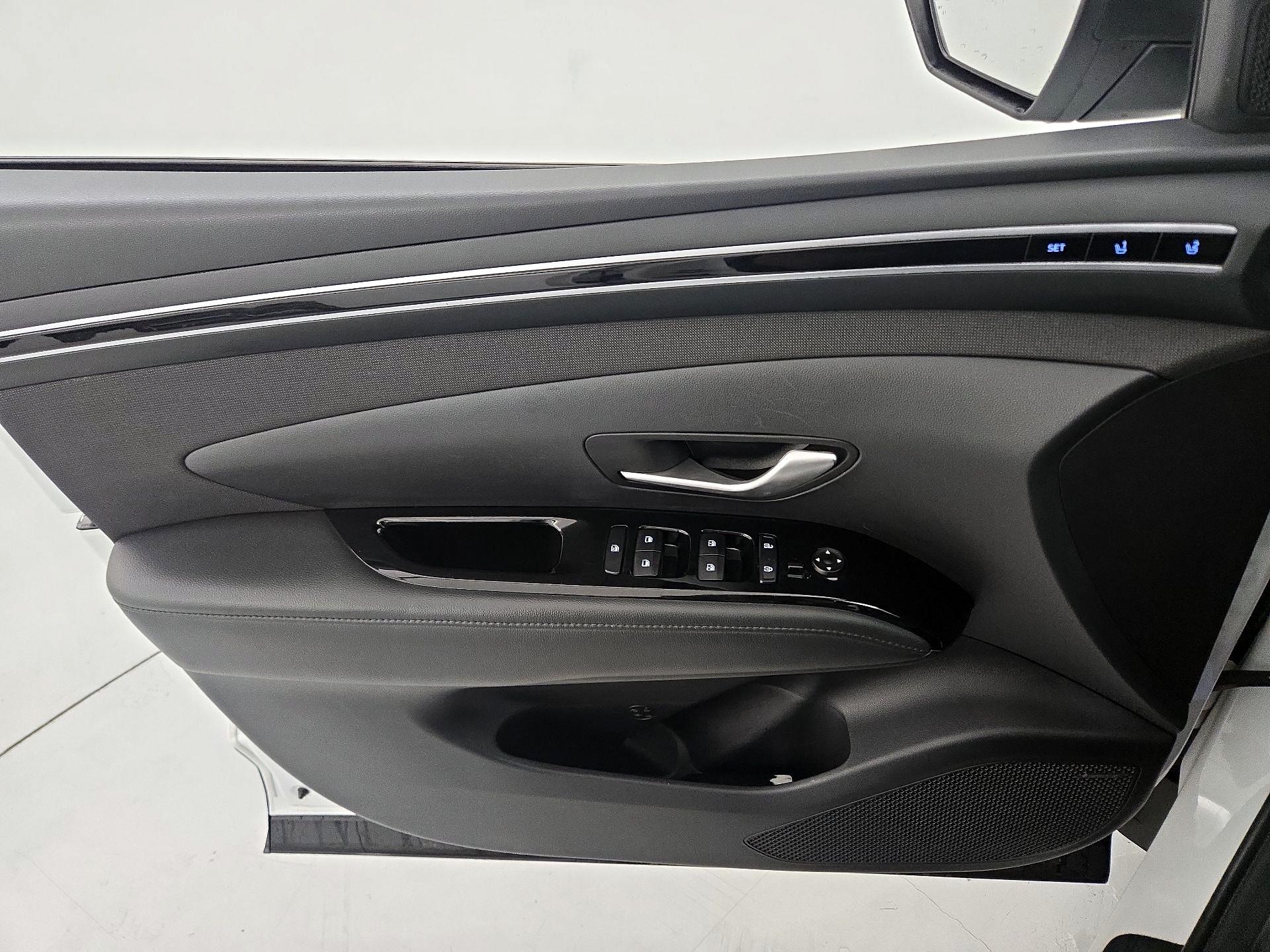 Thumbnail: 2023 Hyundai Tucson - 12