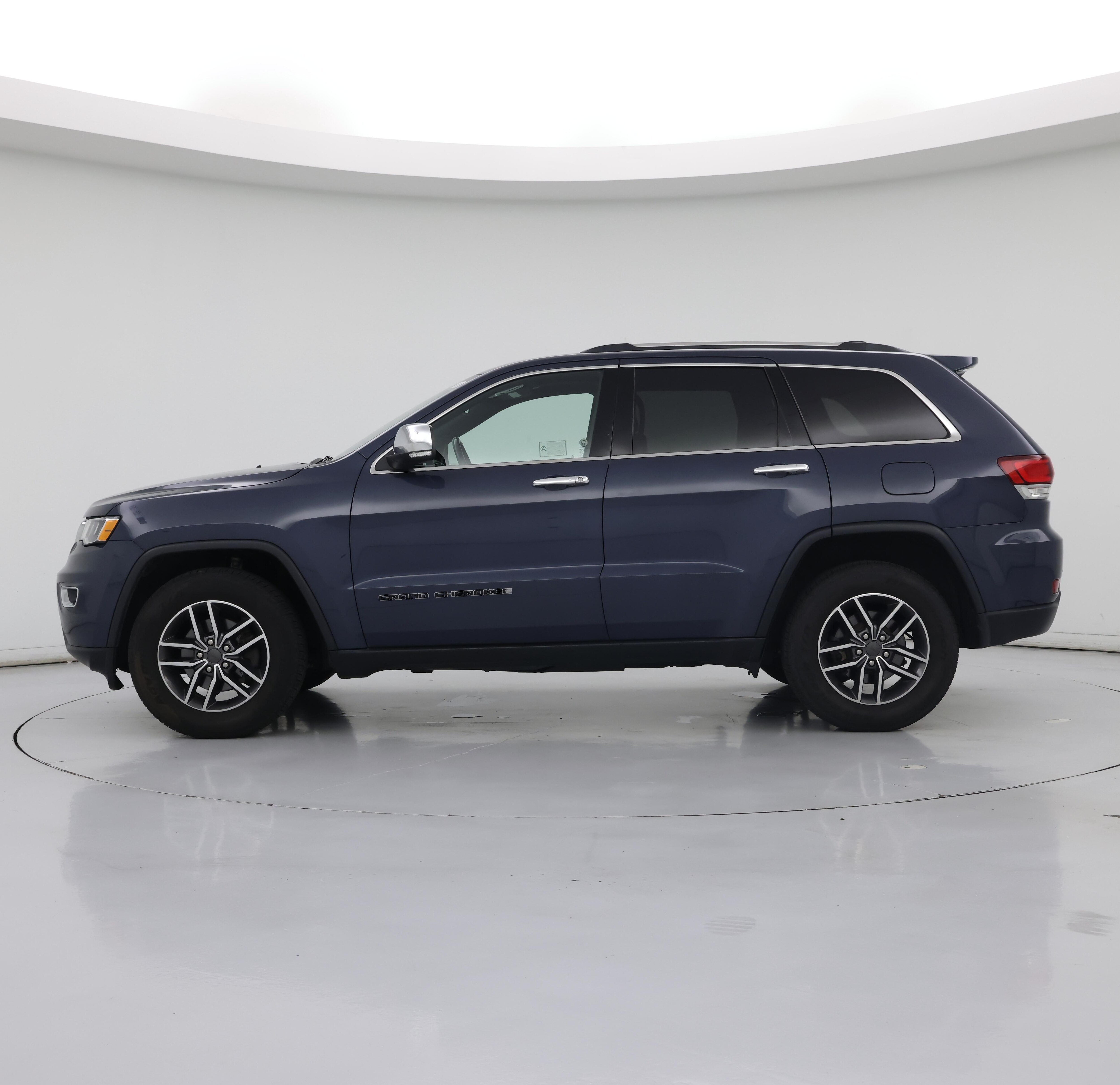 Thumbnail: 2020 Jeep Grand Cherokee - 3