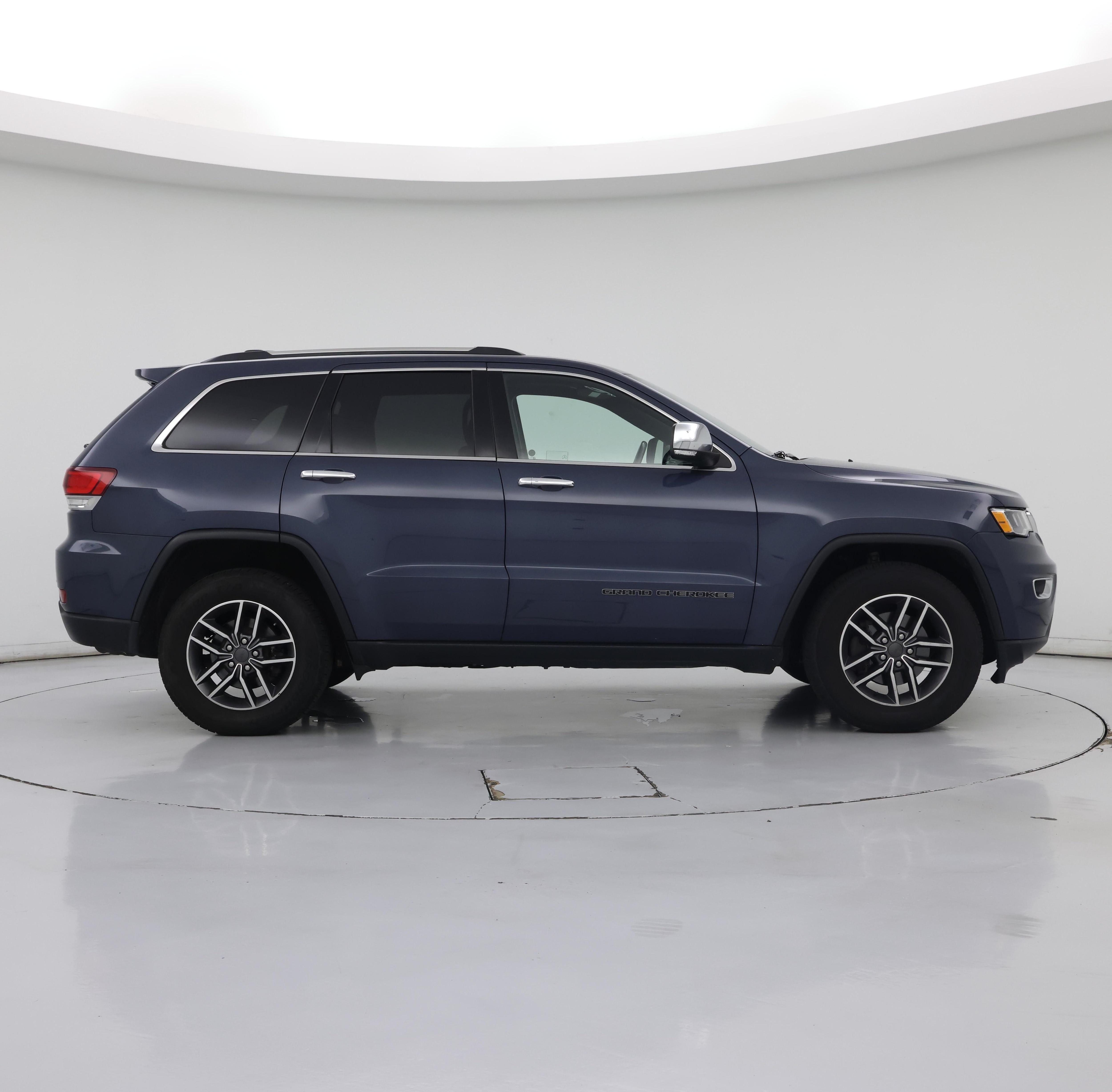 Thumbnail: 2020 Jeep Grand Cherokee - 7