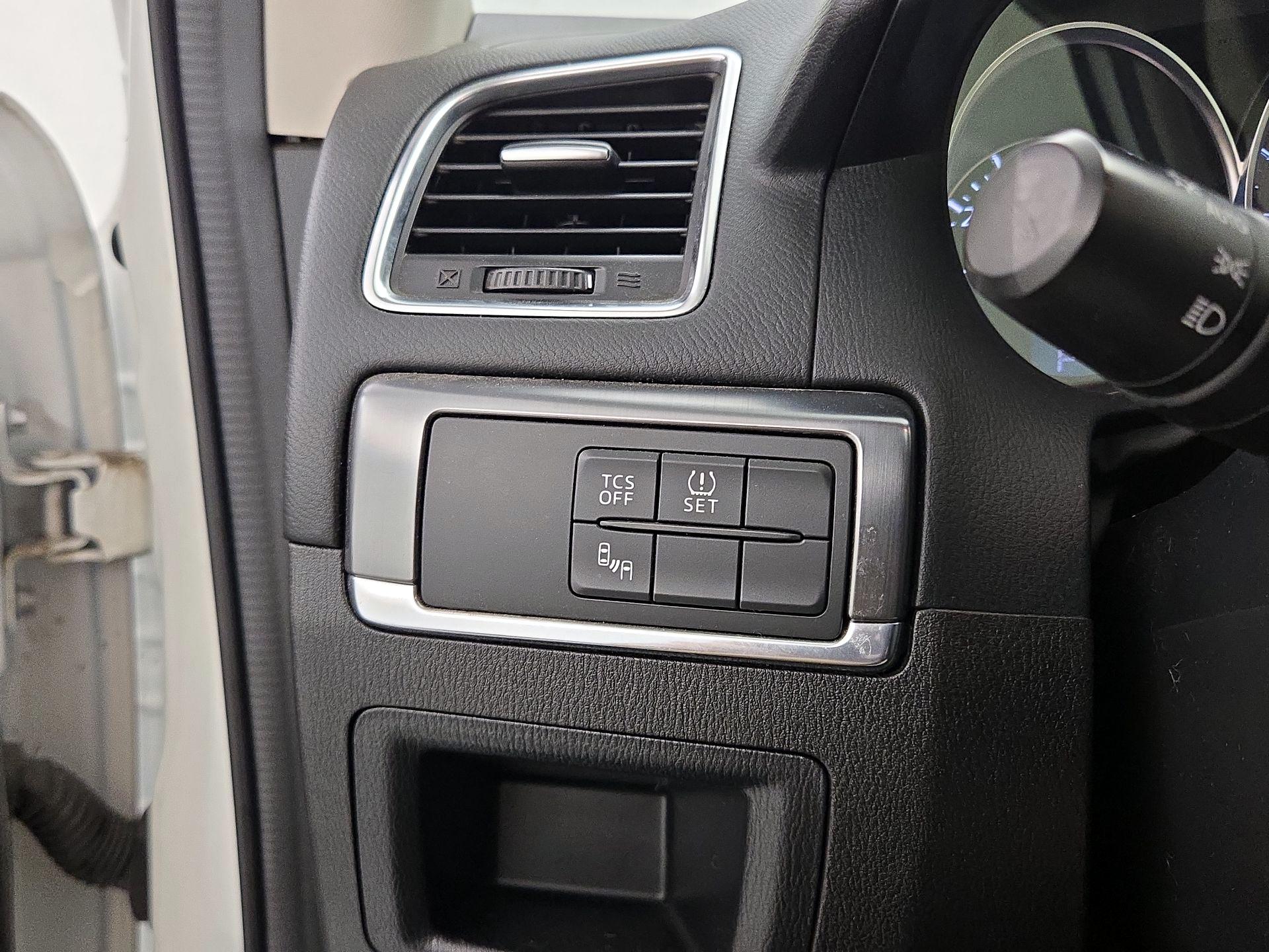 Thumbnail: 2016 Mazda CX-5 - 13