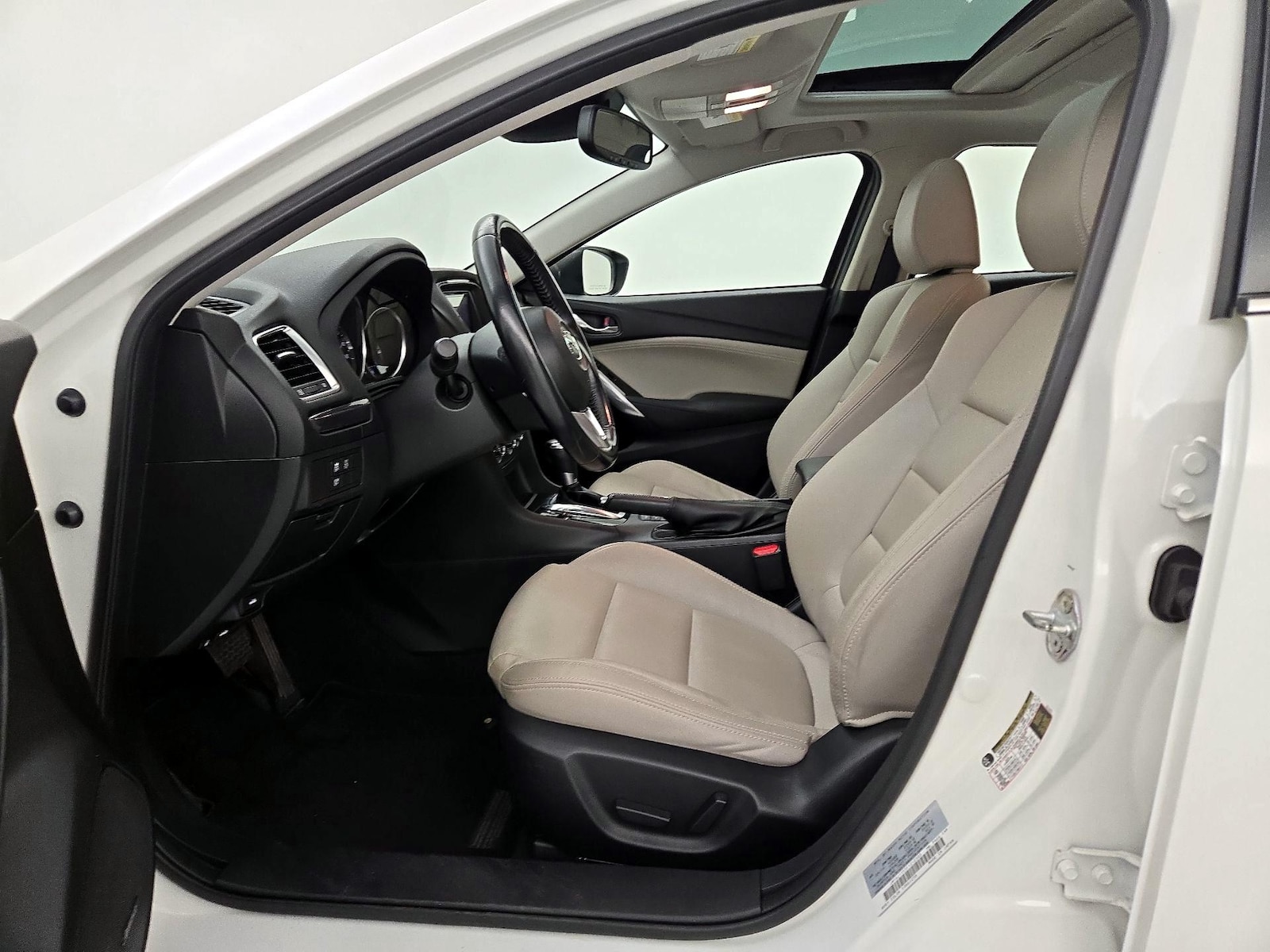 2015 Mazda MAZDA6 i Touring - Photo 12