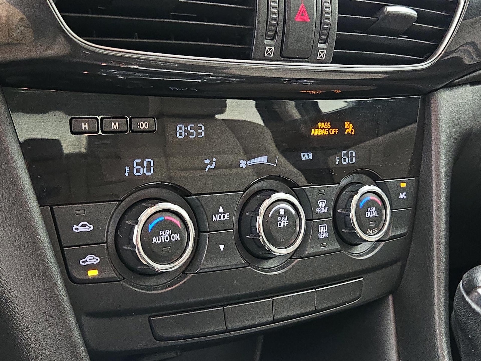 2015 Mazda MAZDA6 i Touring - Photo 17