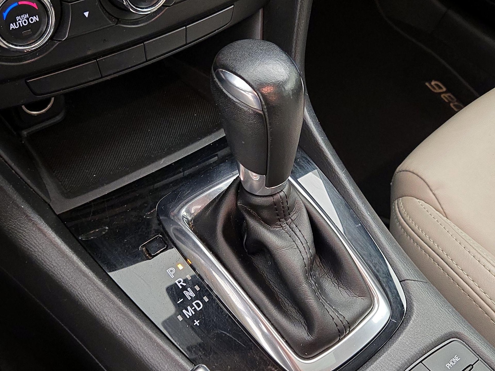 2015 Mazda MAZDA6 i Touring - Photo 18