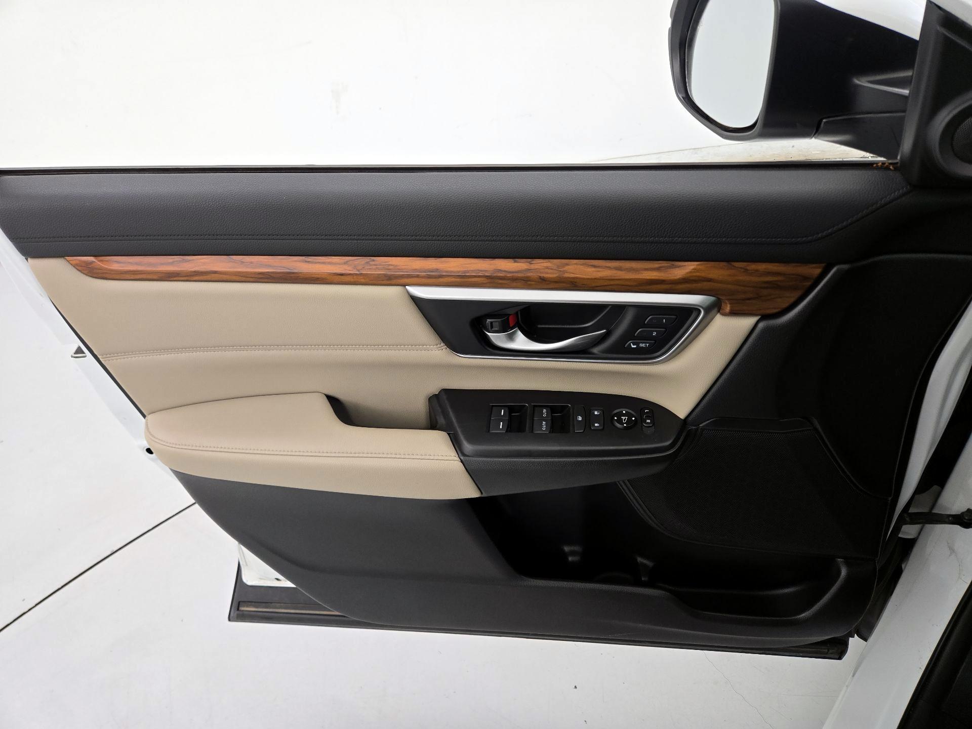 Thumbnail: 2019 Honda CR-V - 12