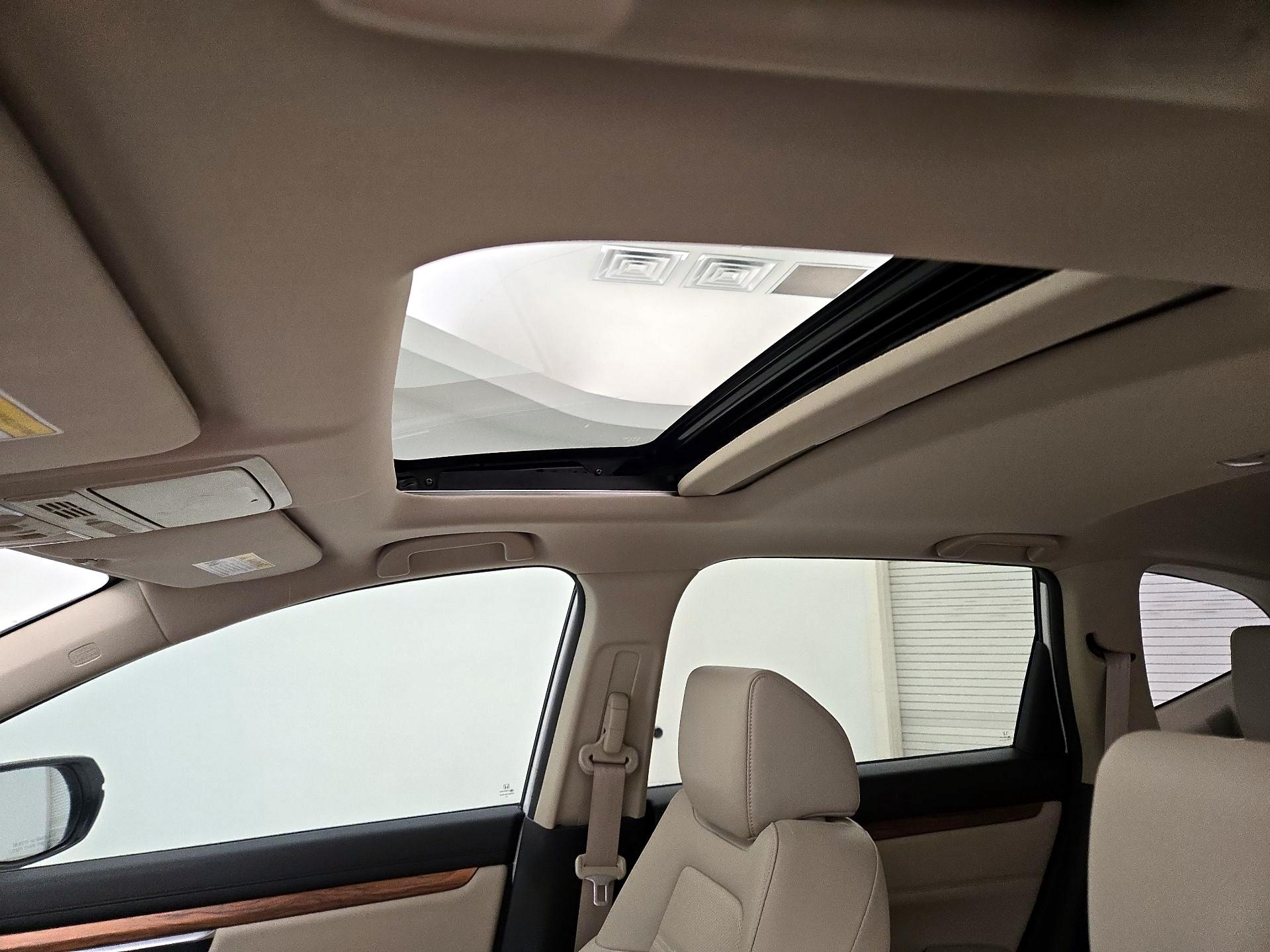 Thumbnail: 2019 Honda CR-V - 19