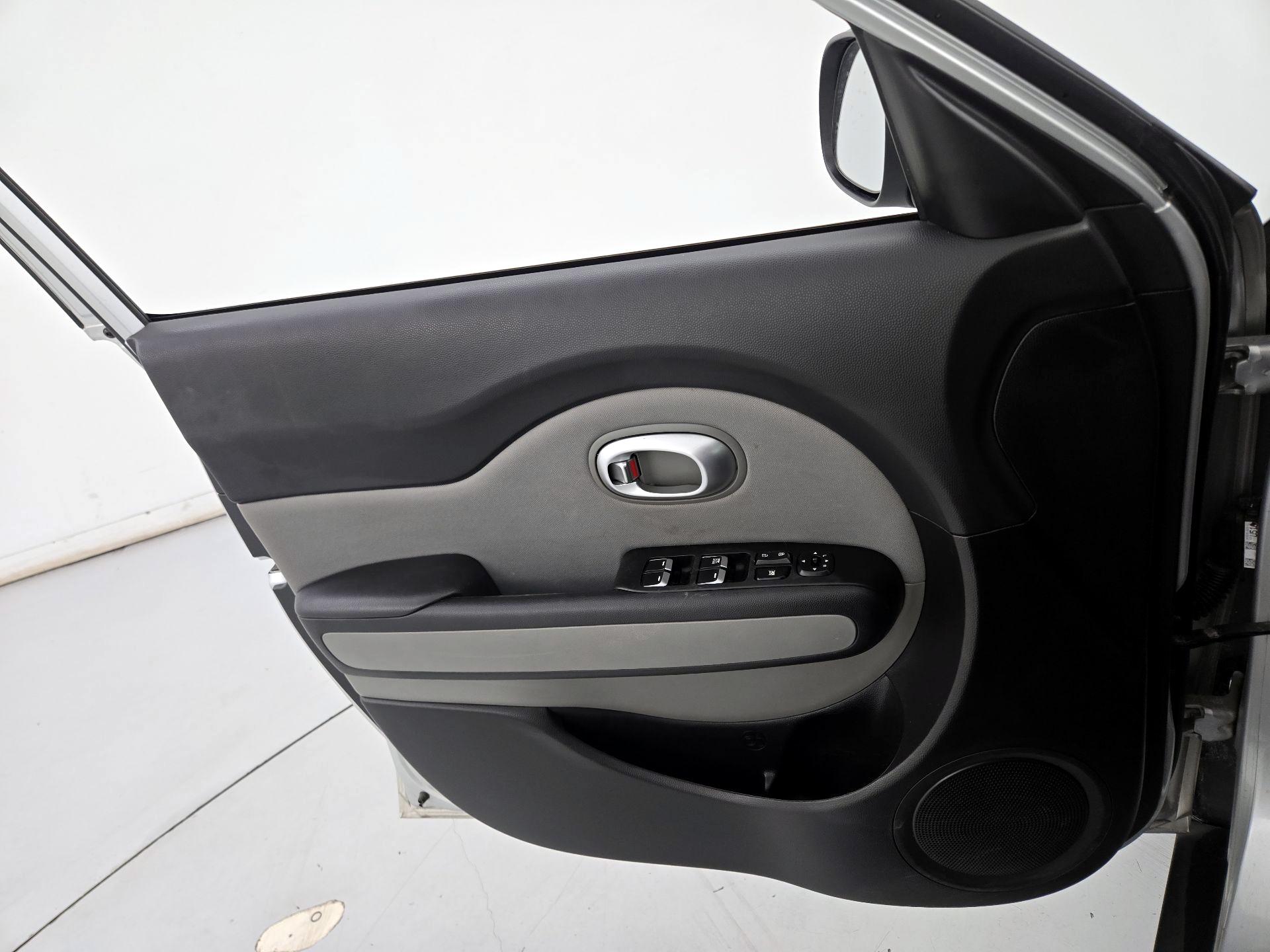 Thumbnail: 2019 Kia Soul - 12