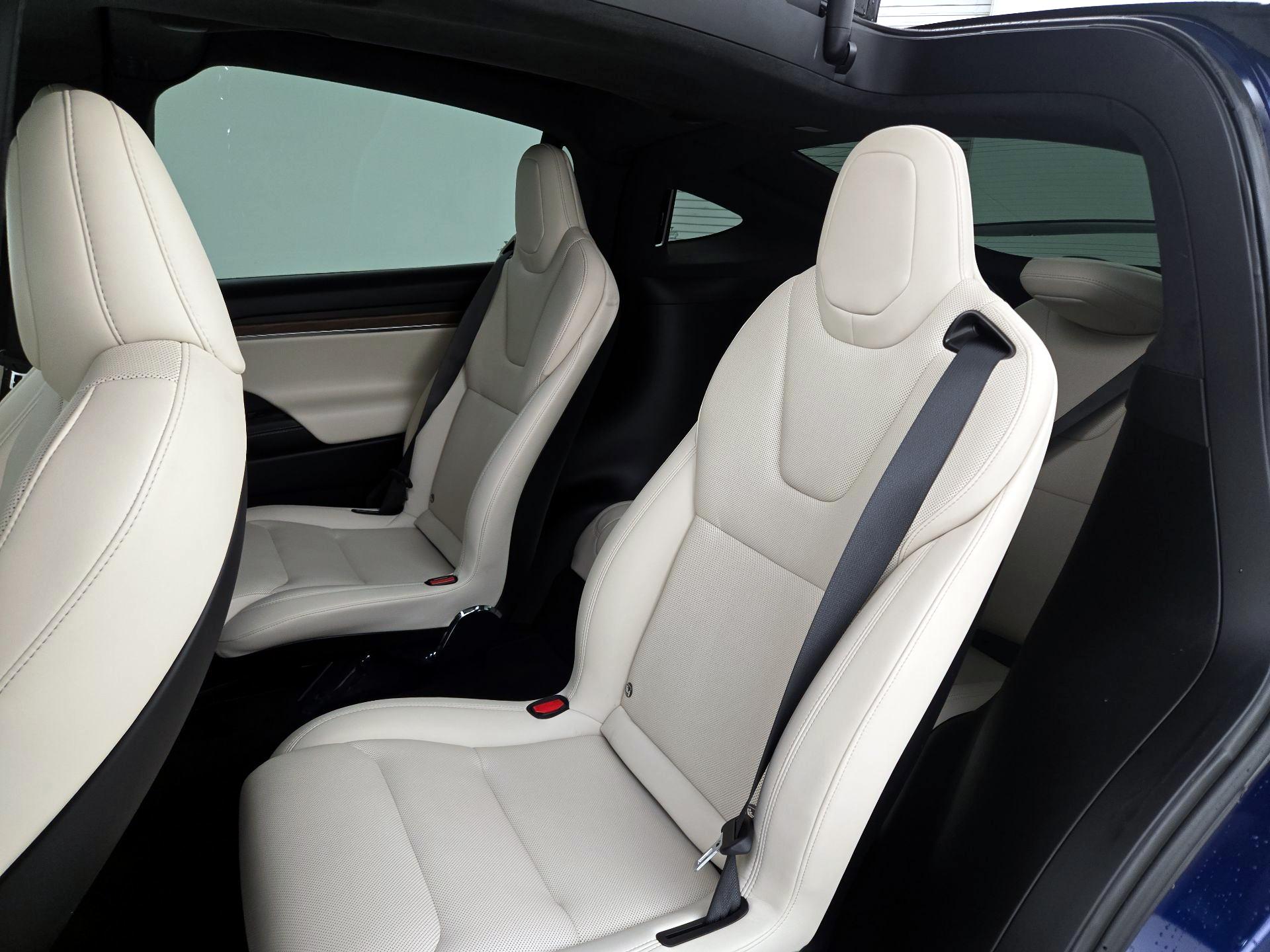 Thumbnail: 2023 Tesla Model X - 19