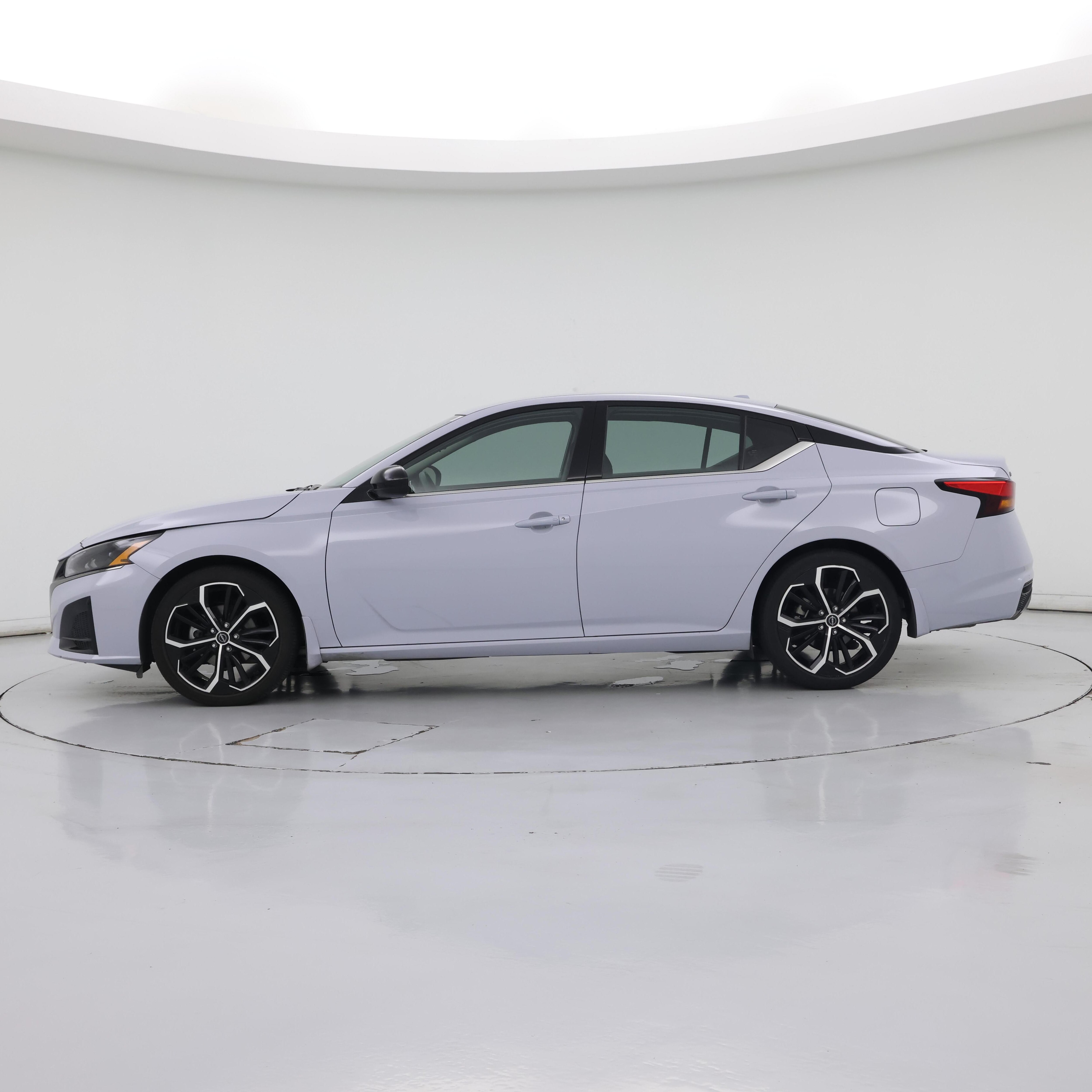 Thumbnail: 2025 Nissan Altima - 3