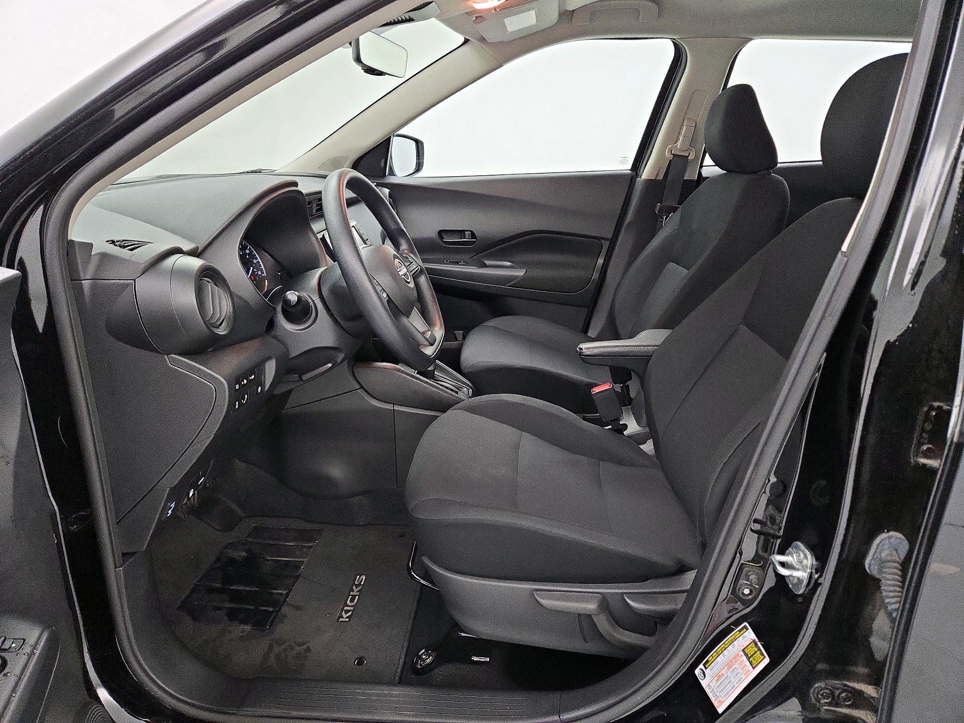 Thumbnail: 2023 Nissan Kicks - 11