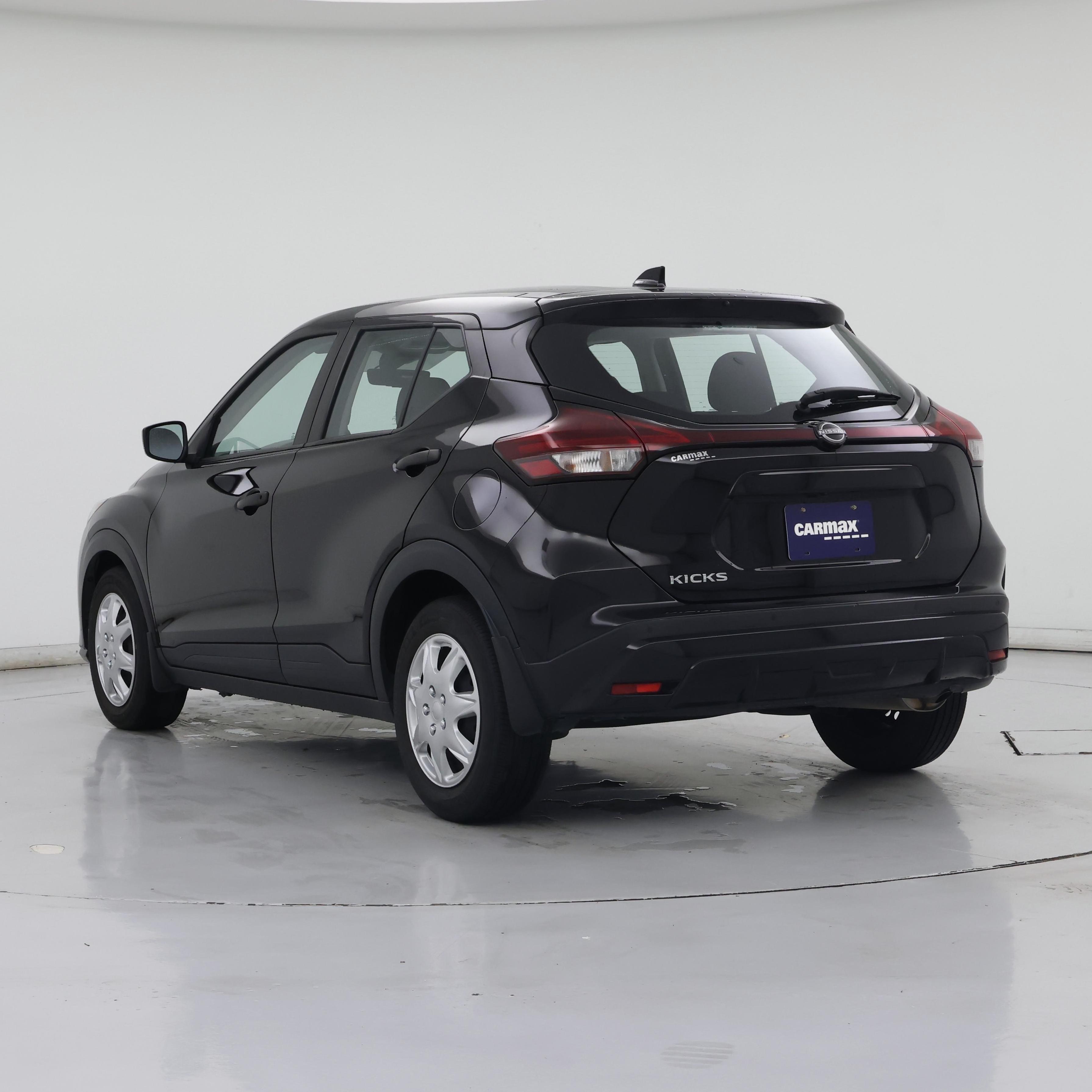 Thumbnail: 2023 Nissan Kicks - 2