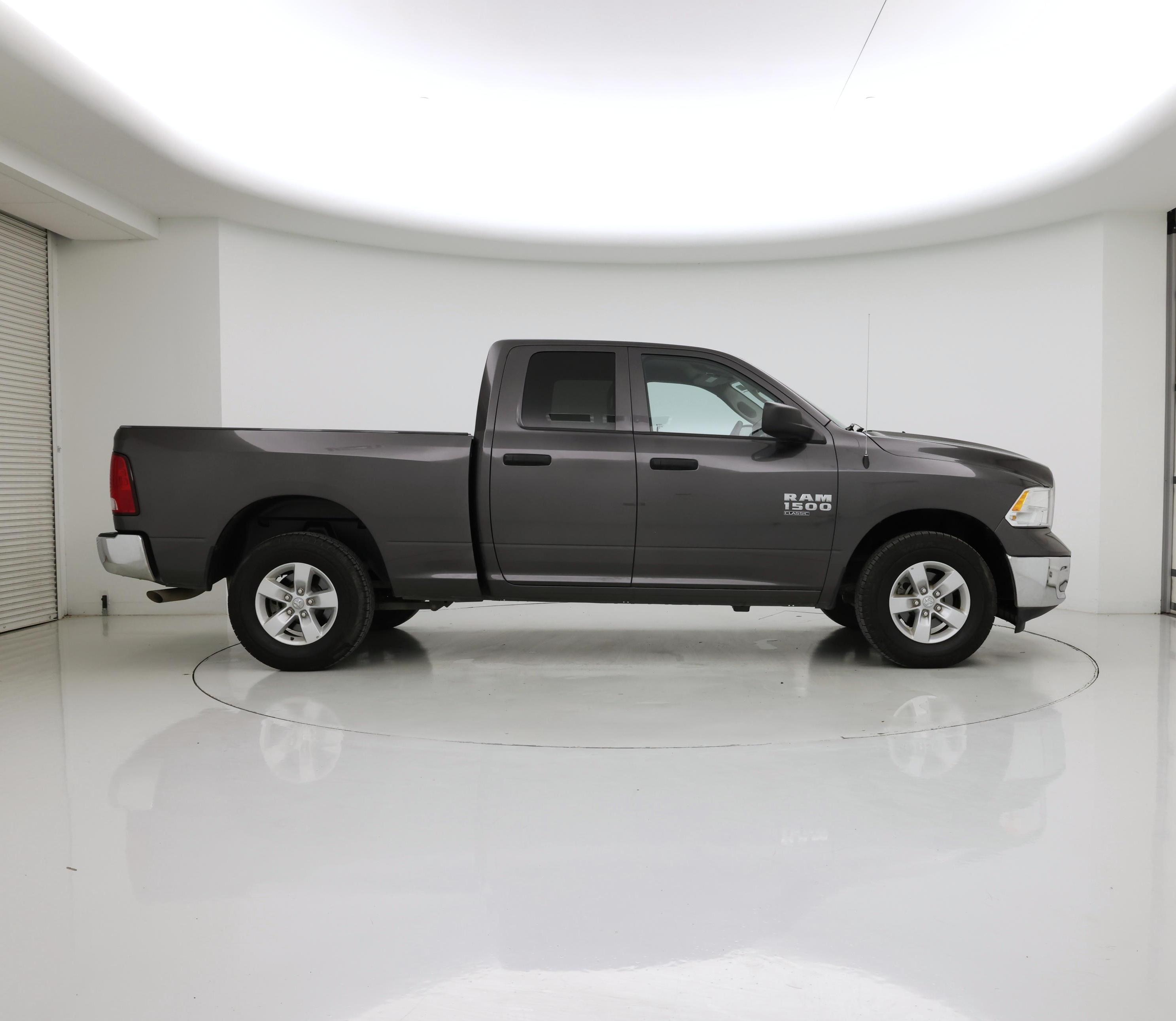 Thumbnail: 2024 RAM 1500 Classic - 7
