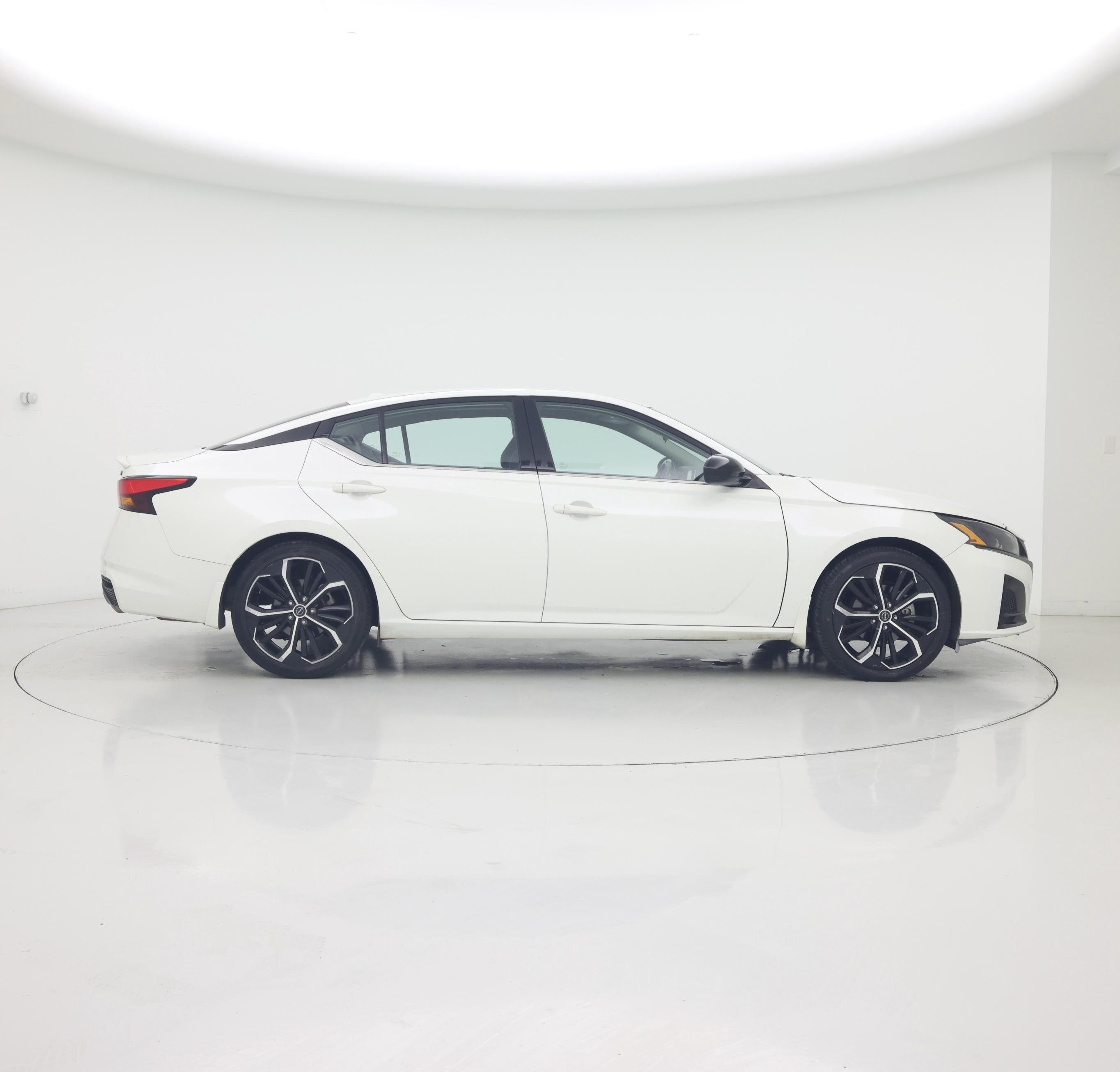 Thumbnail: 2023 Nissan Altima - 7