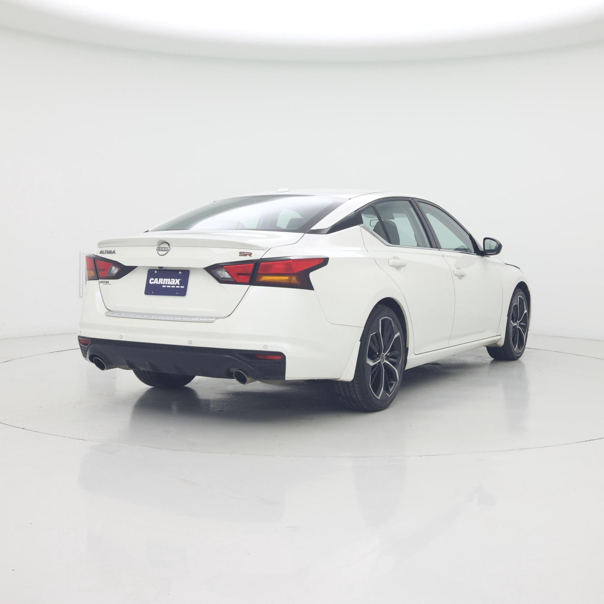 Thumbnail: 2023 Nissan Altima - 8