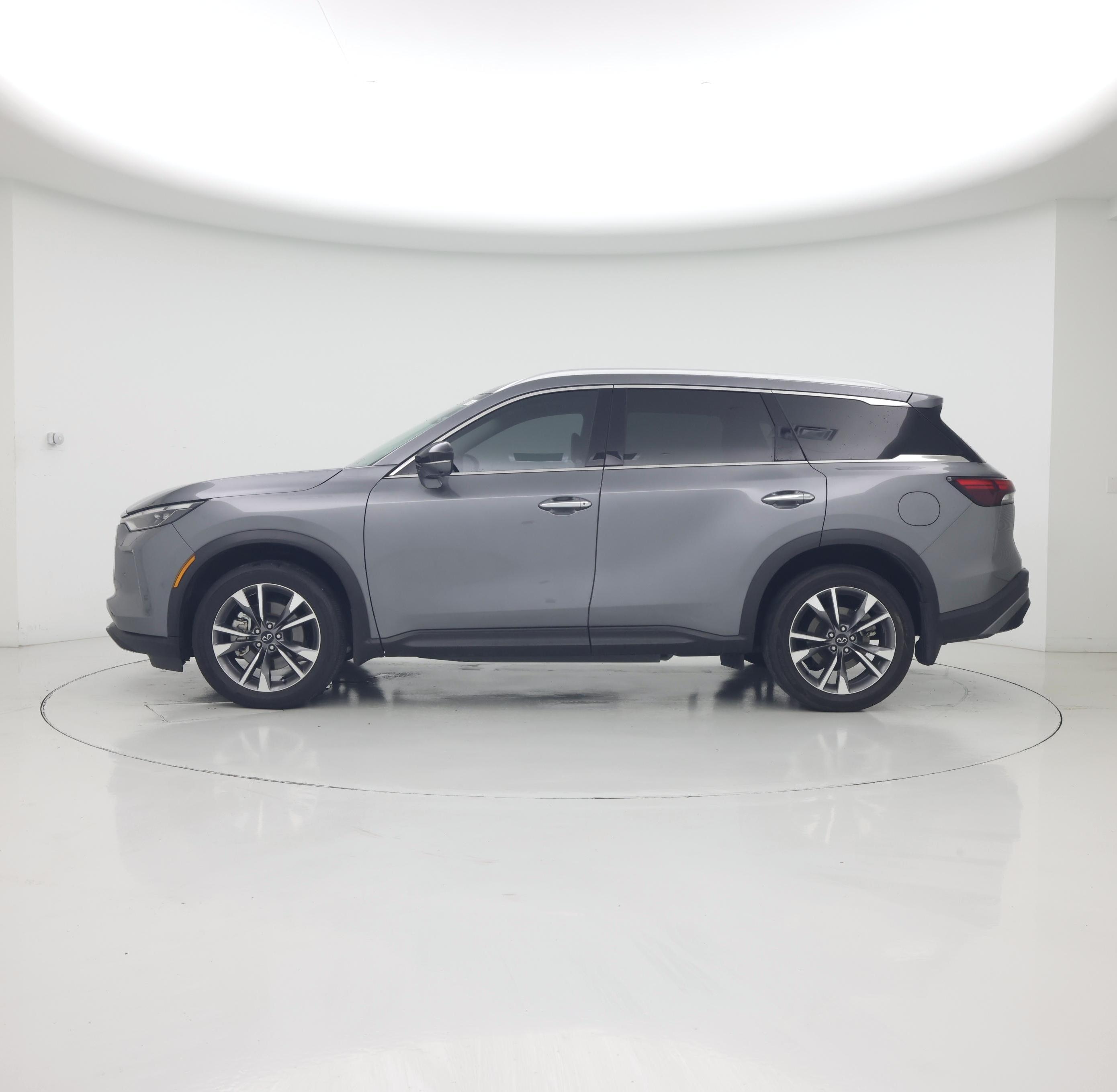 Thumbnail: 2023 INFINITI QX60 - 3