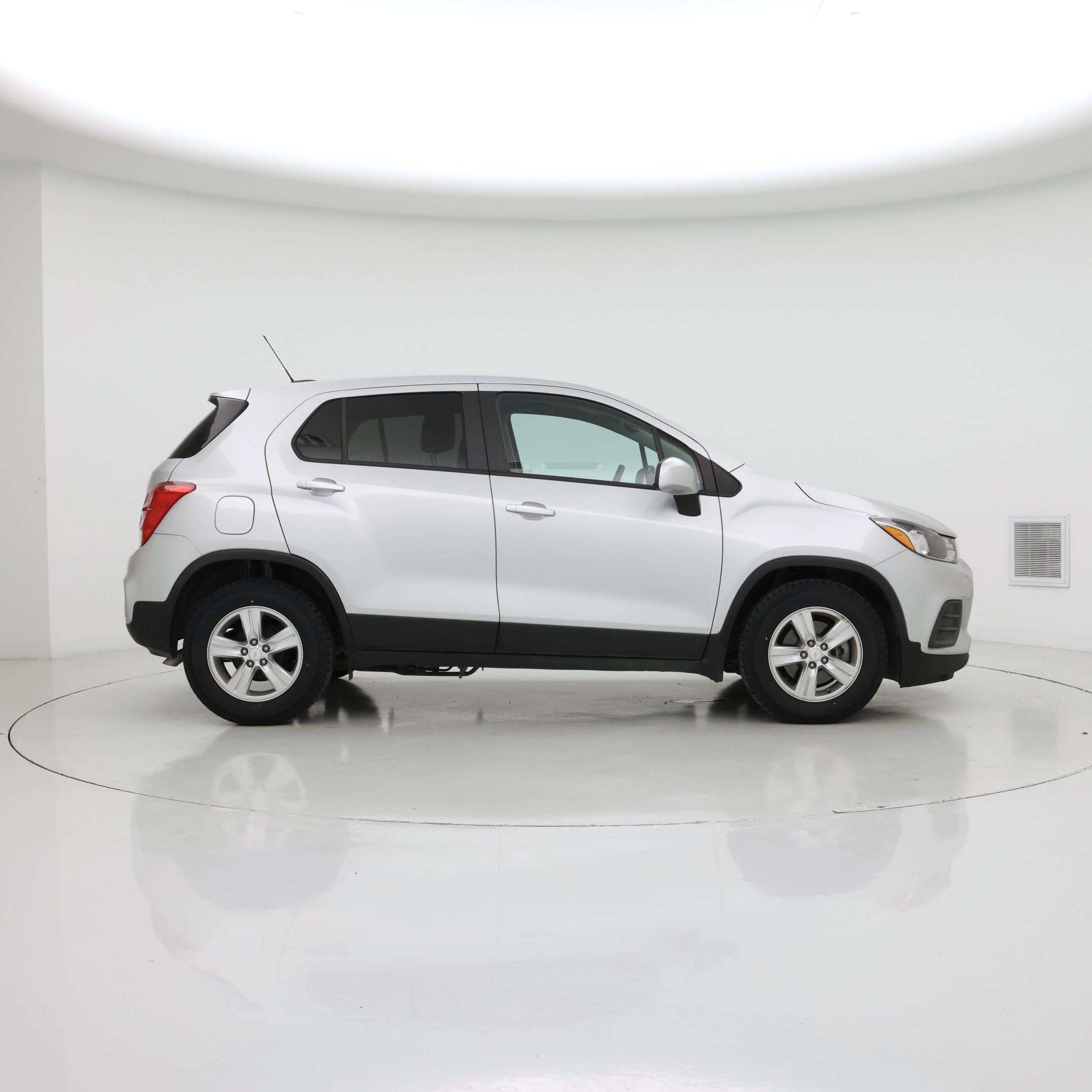 Thumbnail: 2022 Chevrolet Trax - 7