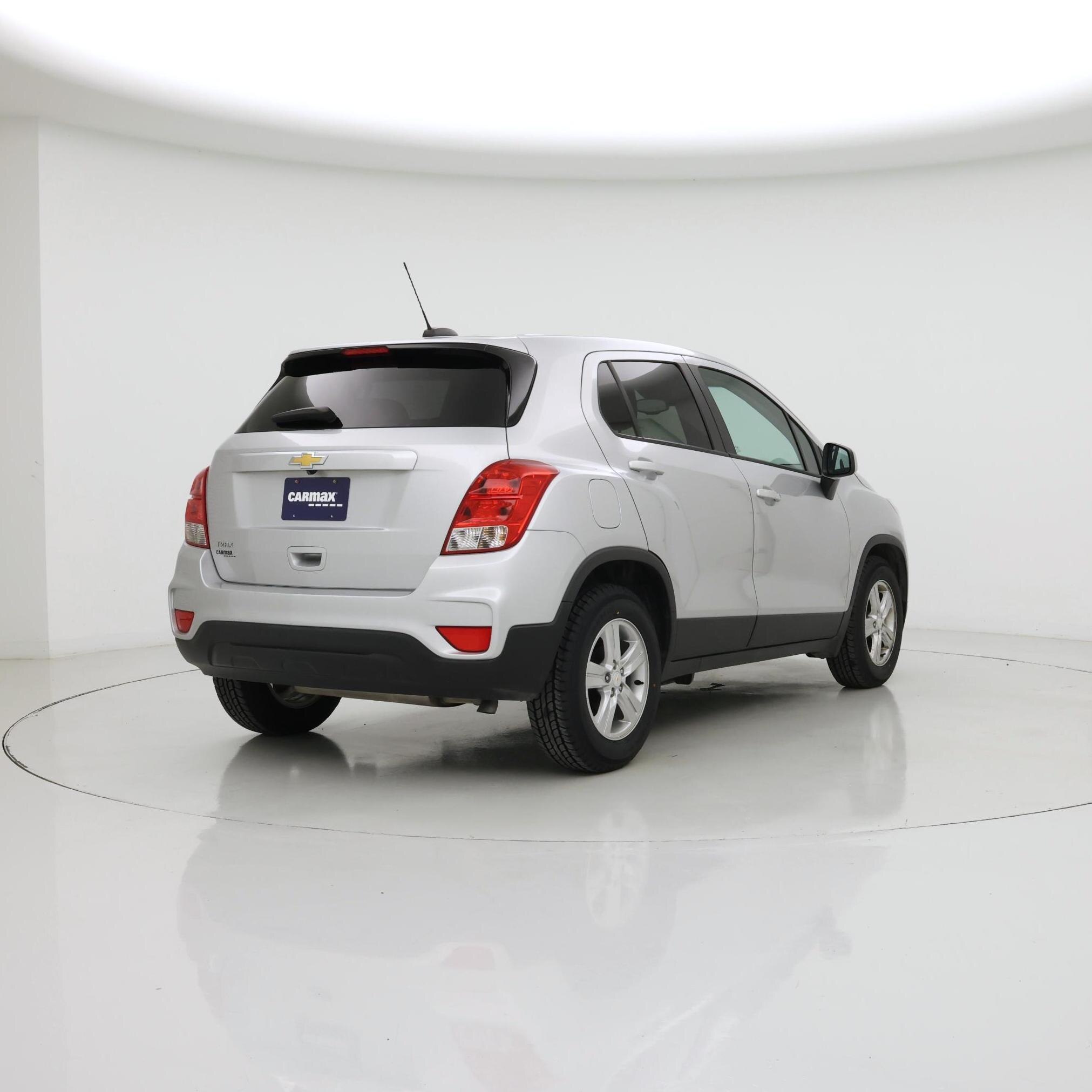Thumbnail: 2022 Chevrolet Trax - 8