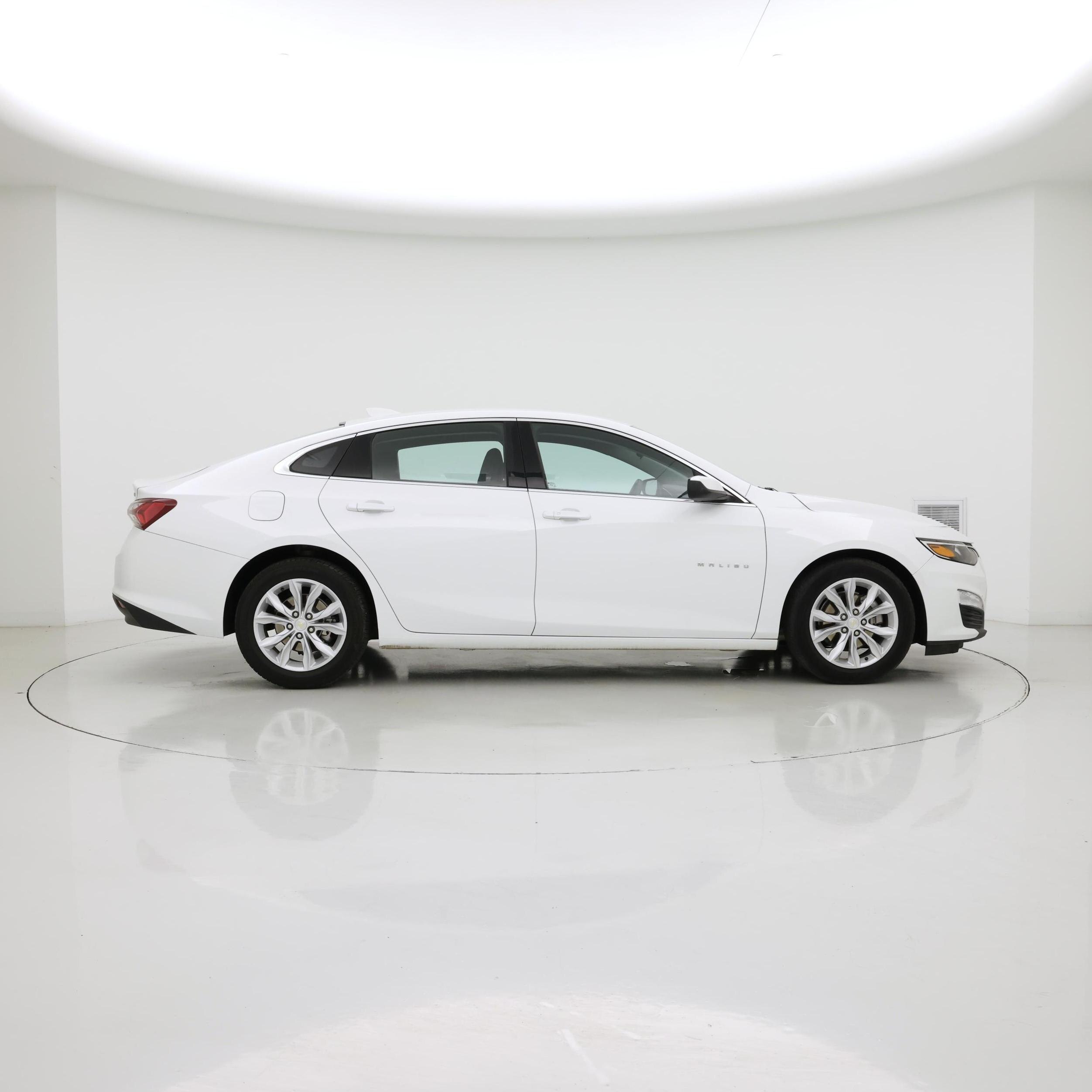 Thumbnail: 2022 Chevrolet Malibu - 7
