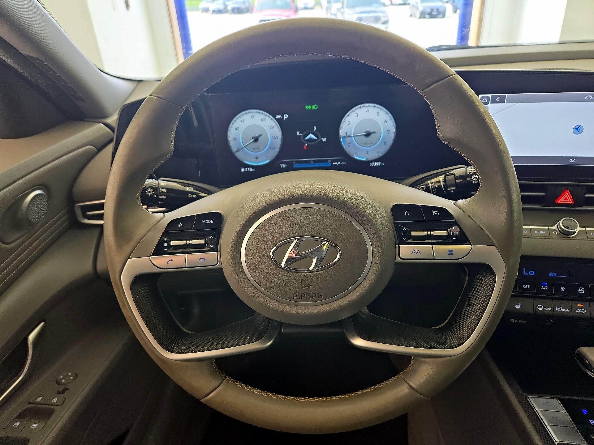 Thumbnail: 2023 Hyundai Elantra - 10