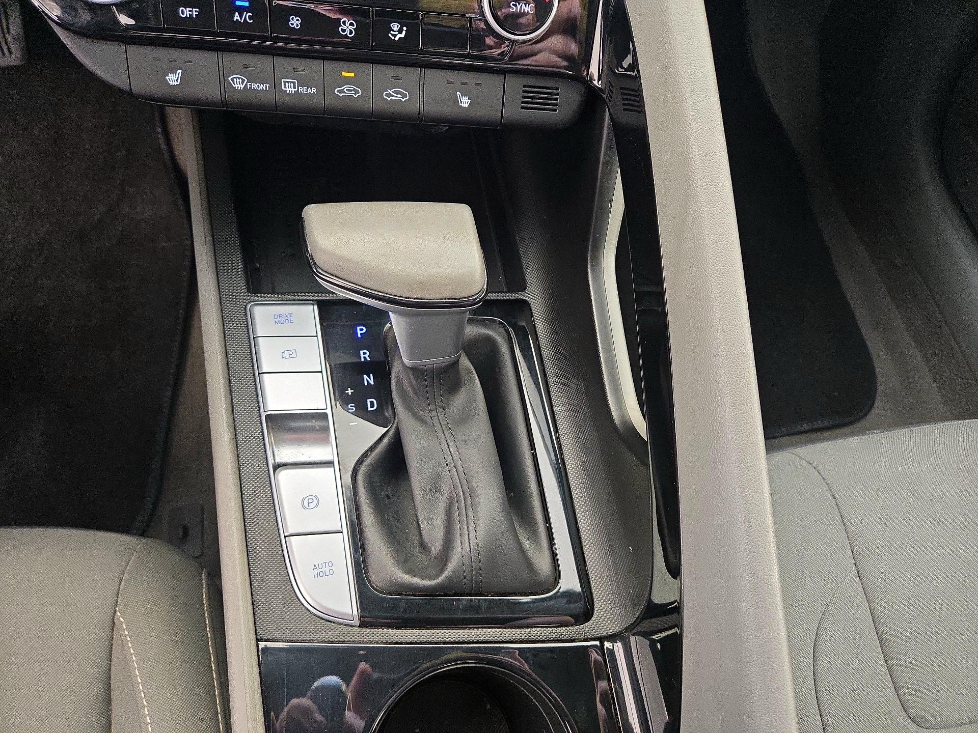 Thumbnail: 2023 Hyundai Elantra - 18