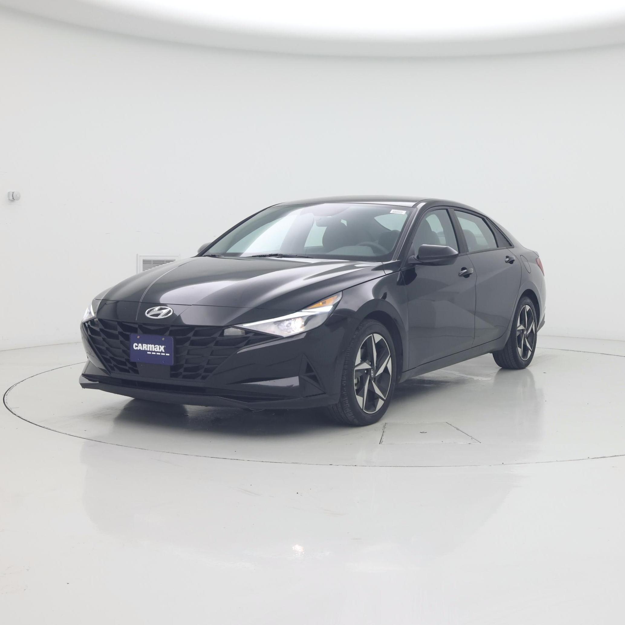 Thumbnail: 2023 Hyundai Elantra - 4