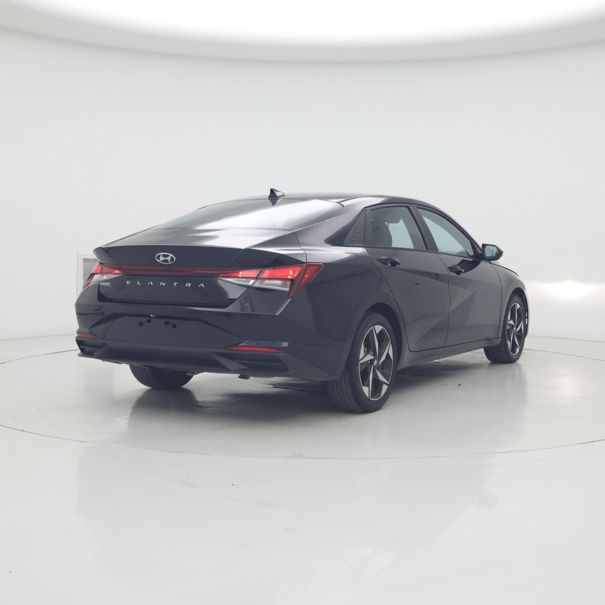 Thumbnail: 2023 Hyundai Elantra - 8