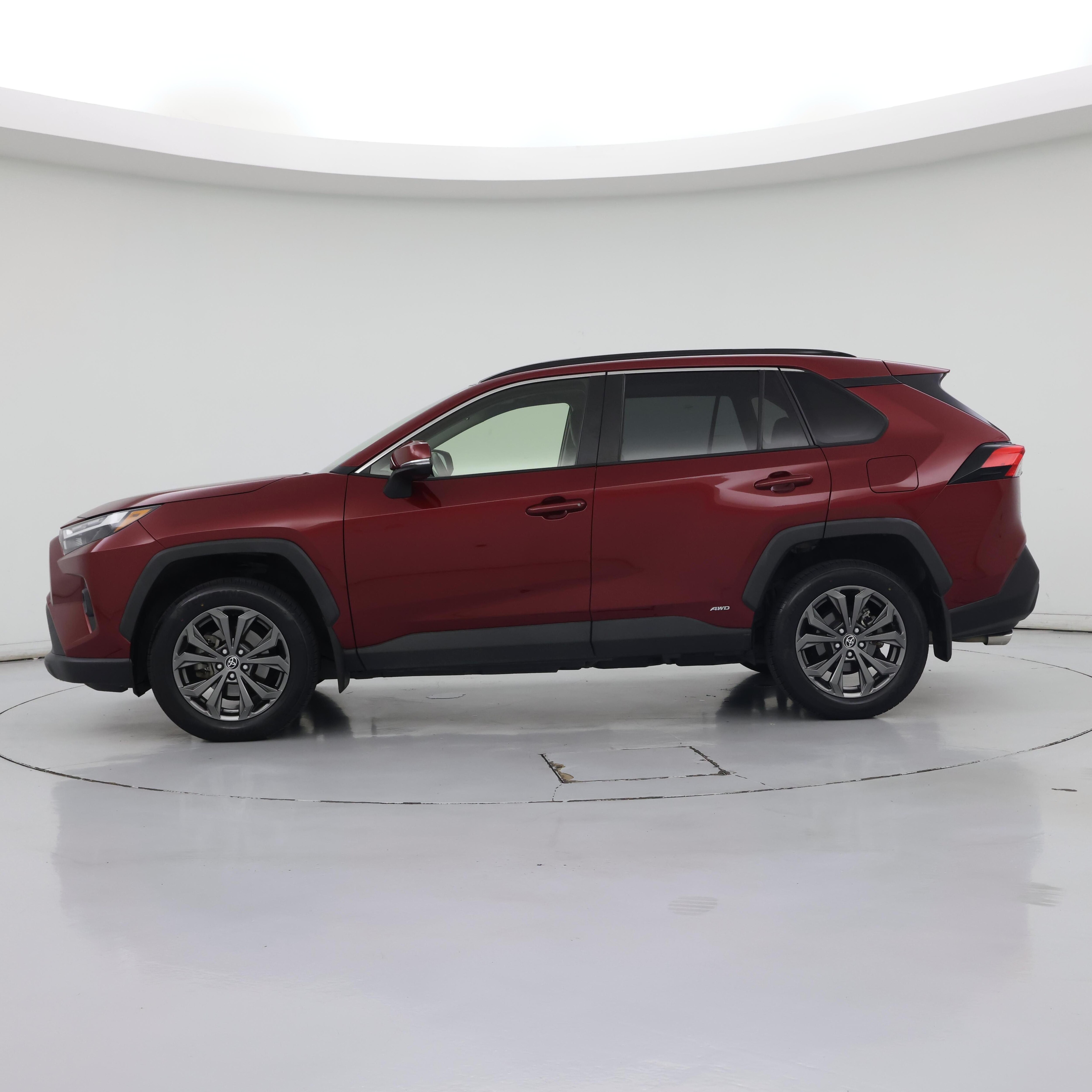 Thumbnail: 2022 Toyota RAV4 - 3