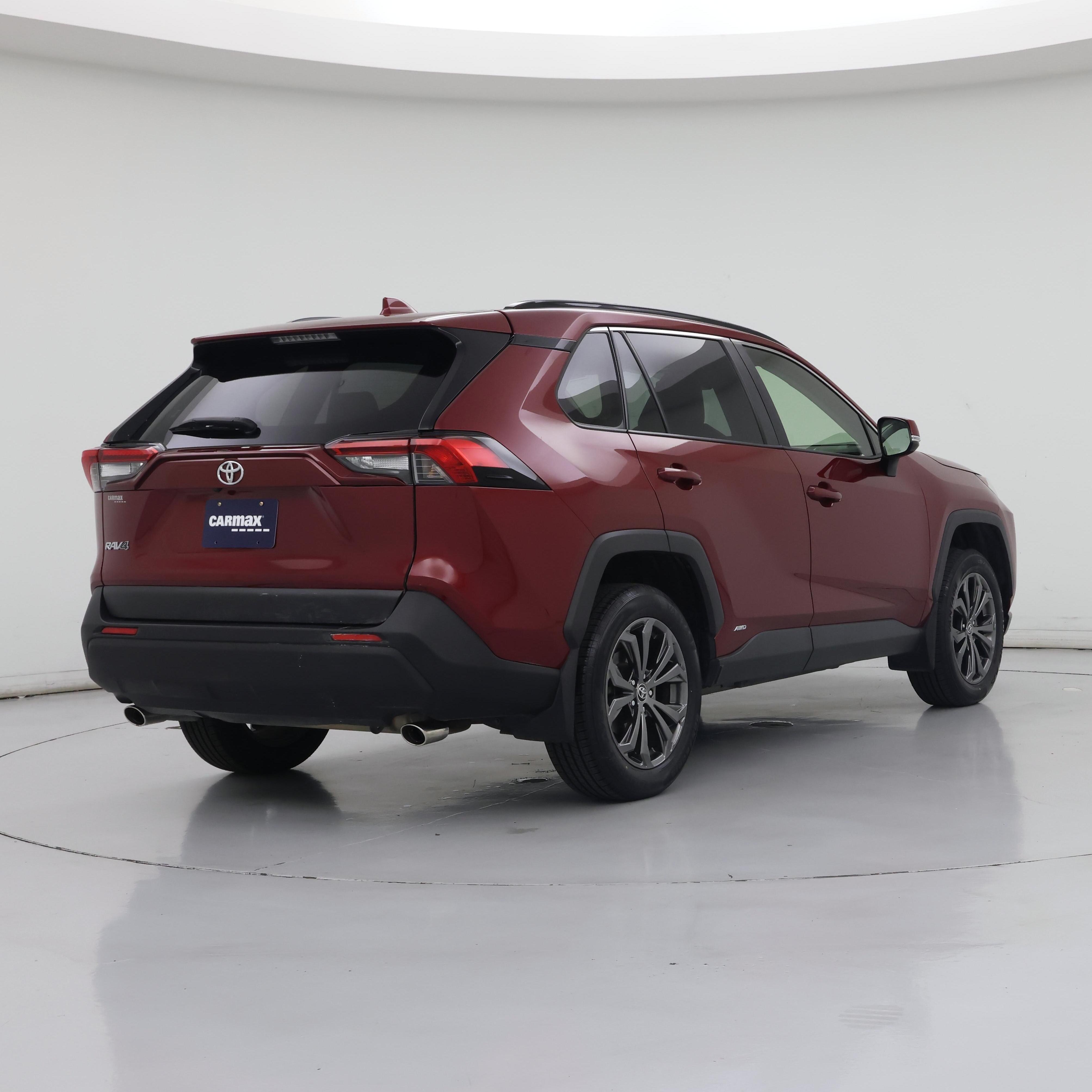 Thumbnail: 2022 Toyota RAV4 - 8