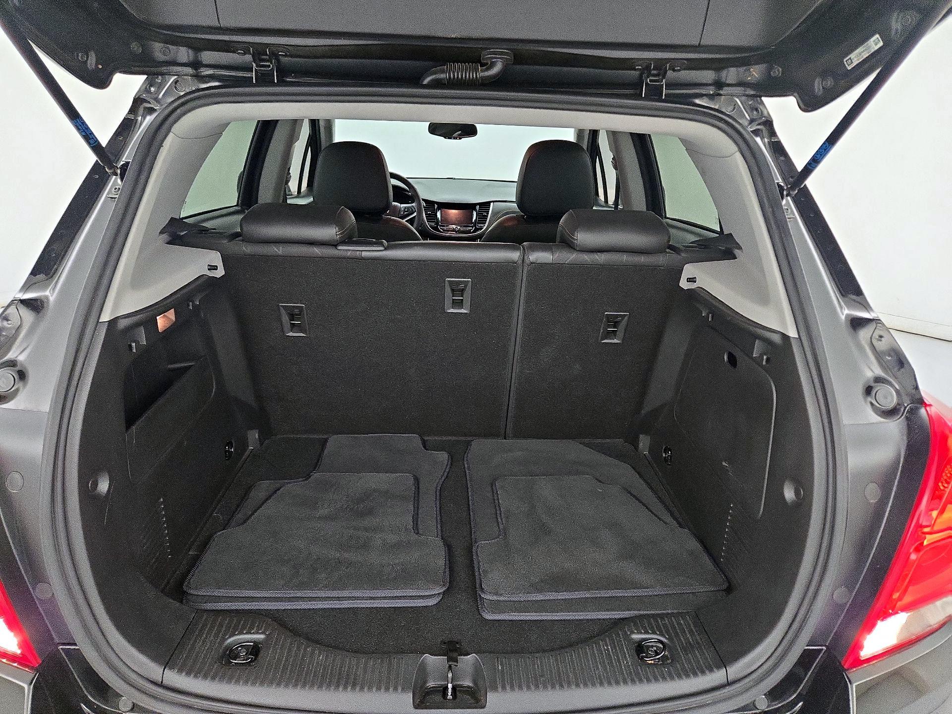 Thumbnail: 2021 Chevrolet Trax - 20
