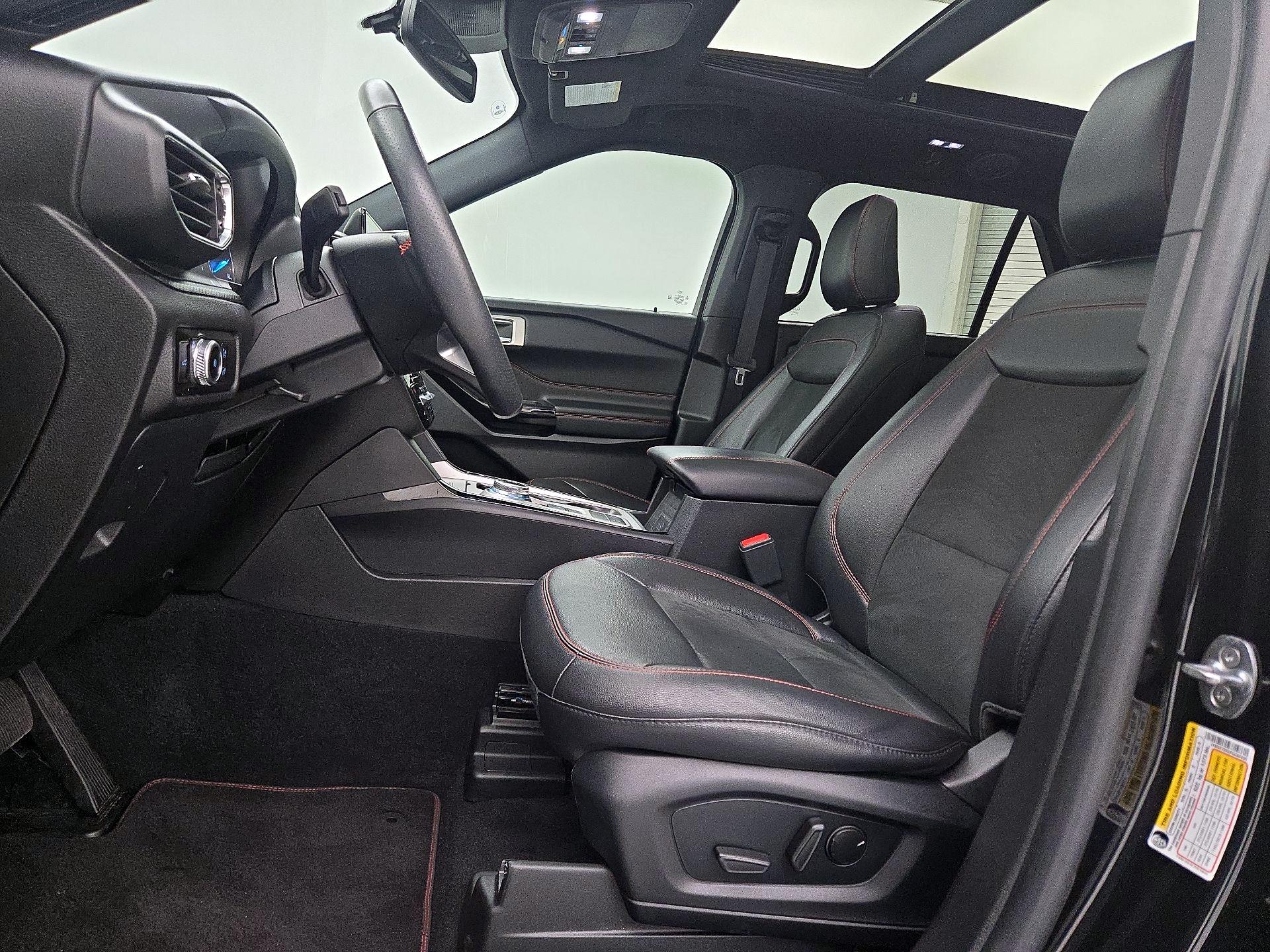 Thumbnail: 2023 Ford Explorer - 11