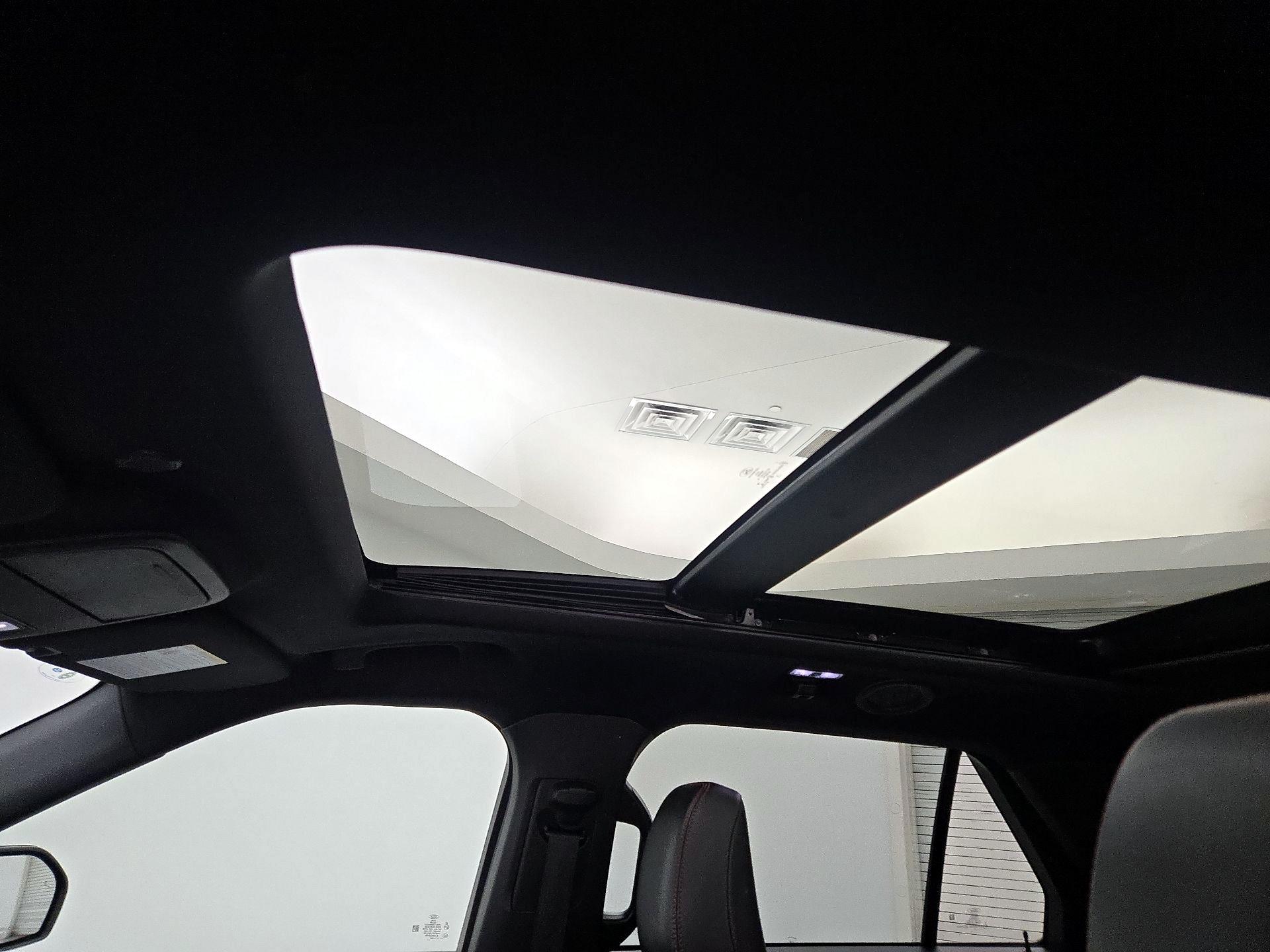 Thumbnail: 2023 Ford Explorer - 20