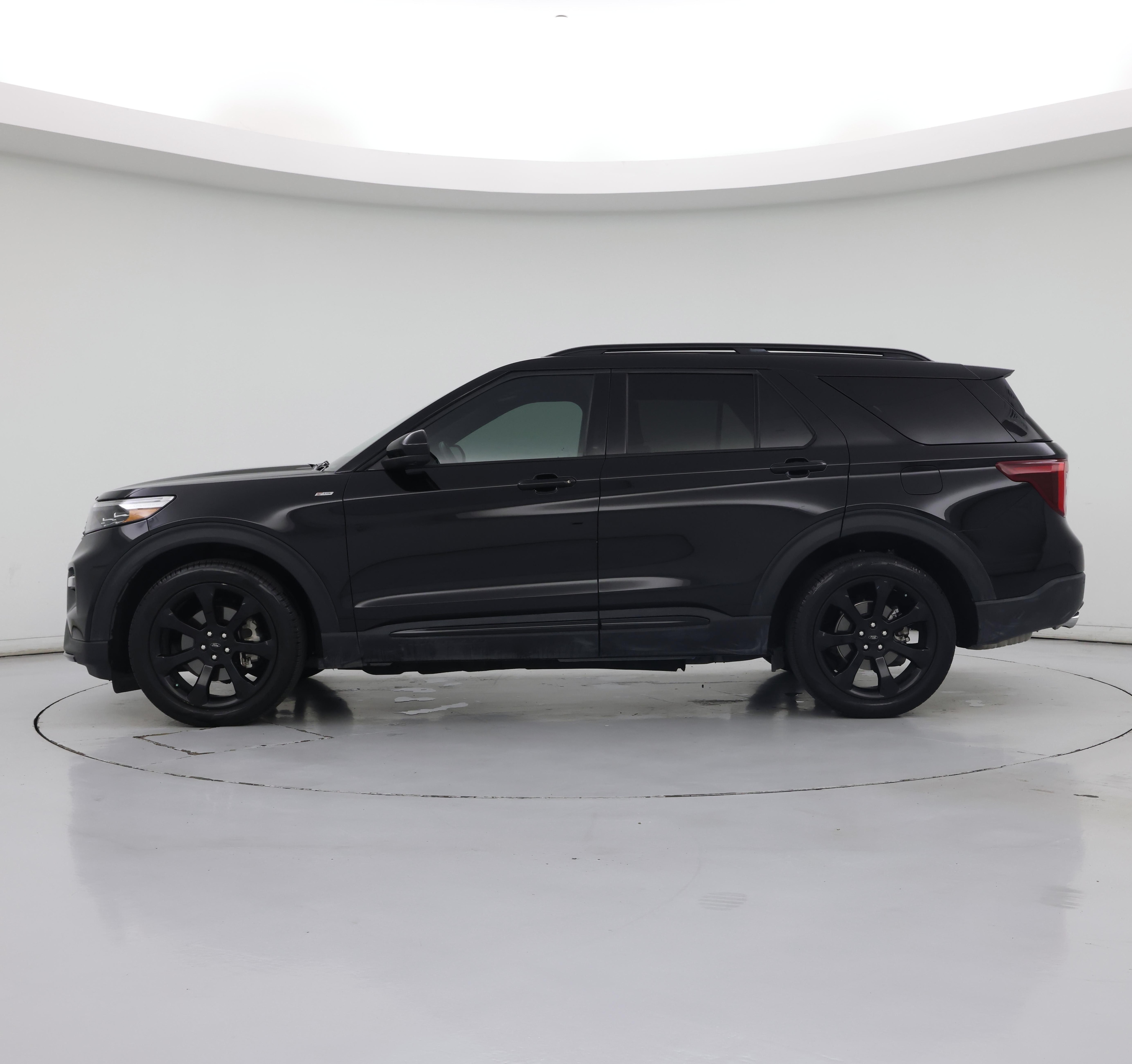 Thumbnail: 2023 Ford Explorer - 3